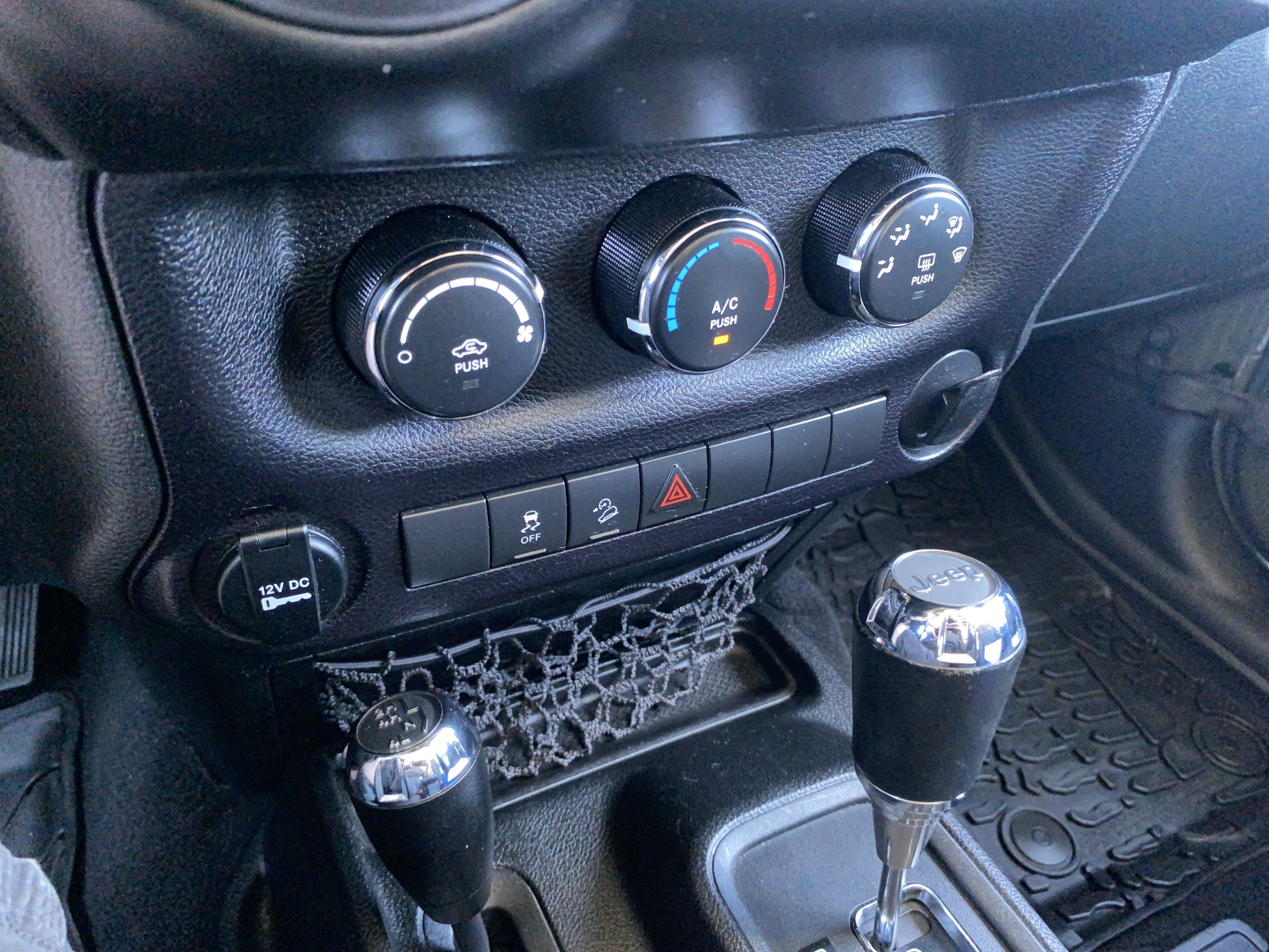 2015 Jeep Wrangler Sport - Photo 31