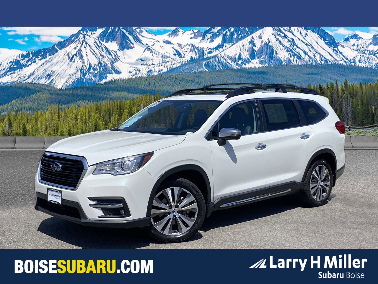 2022 Subaru Ascent Touring's photo