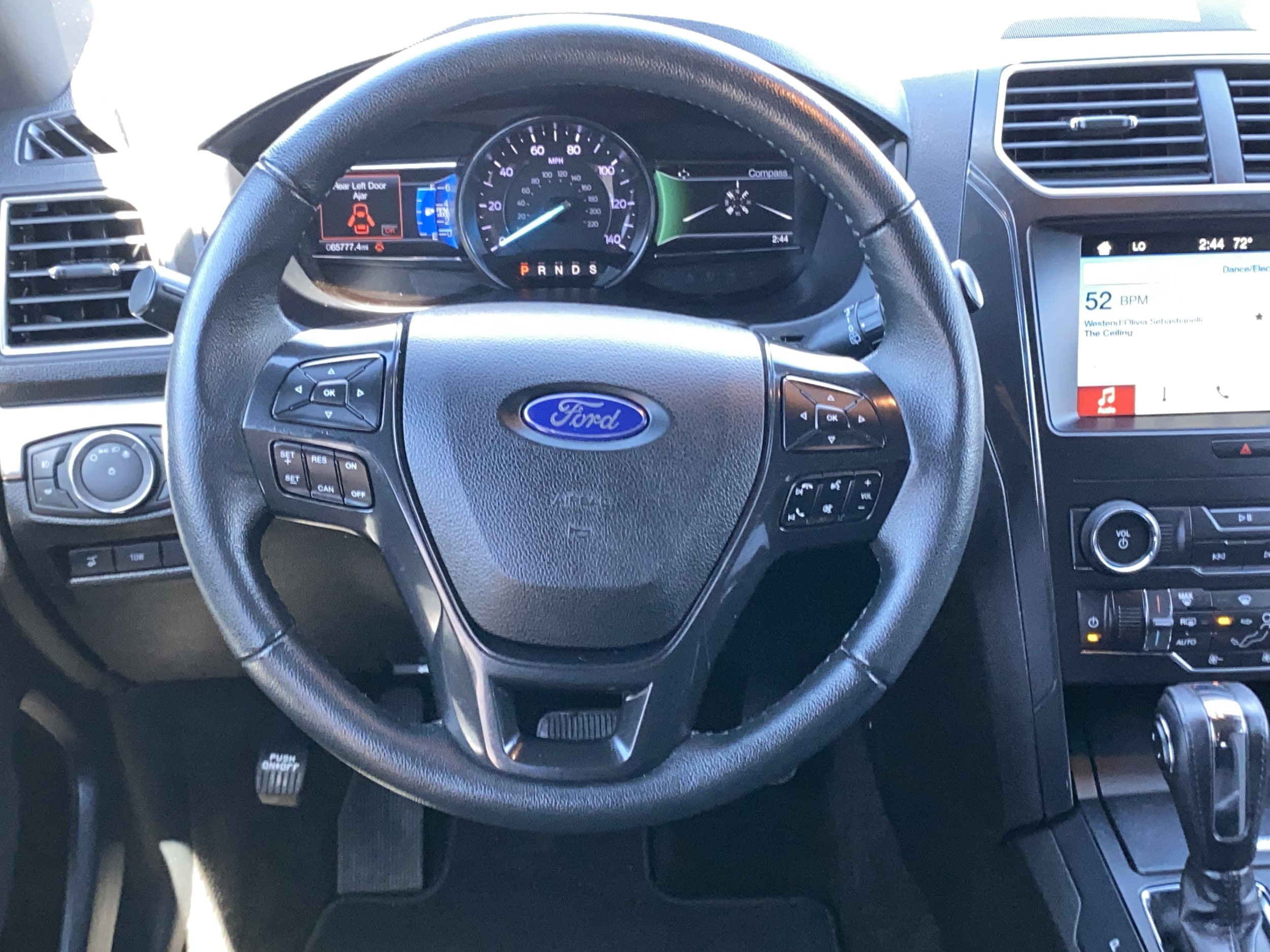 2018 Ford Explorer XLT - Photo 11