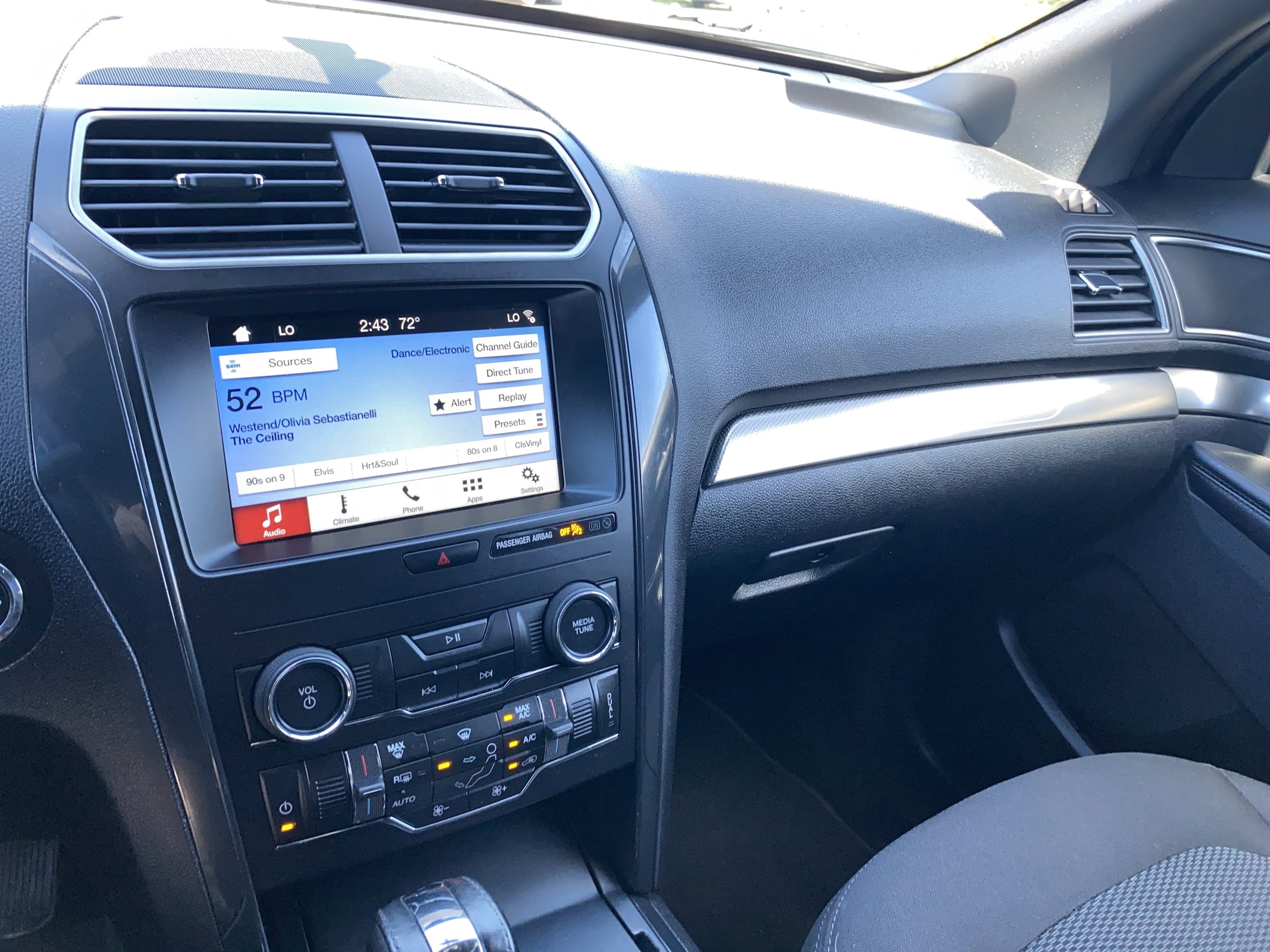 2018 Ford Explorer XLT - Photo 21