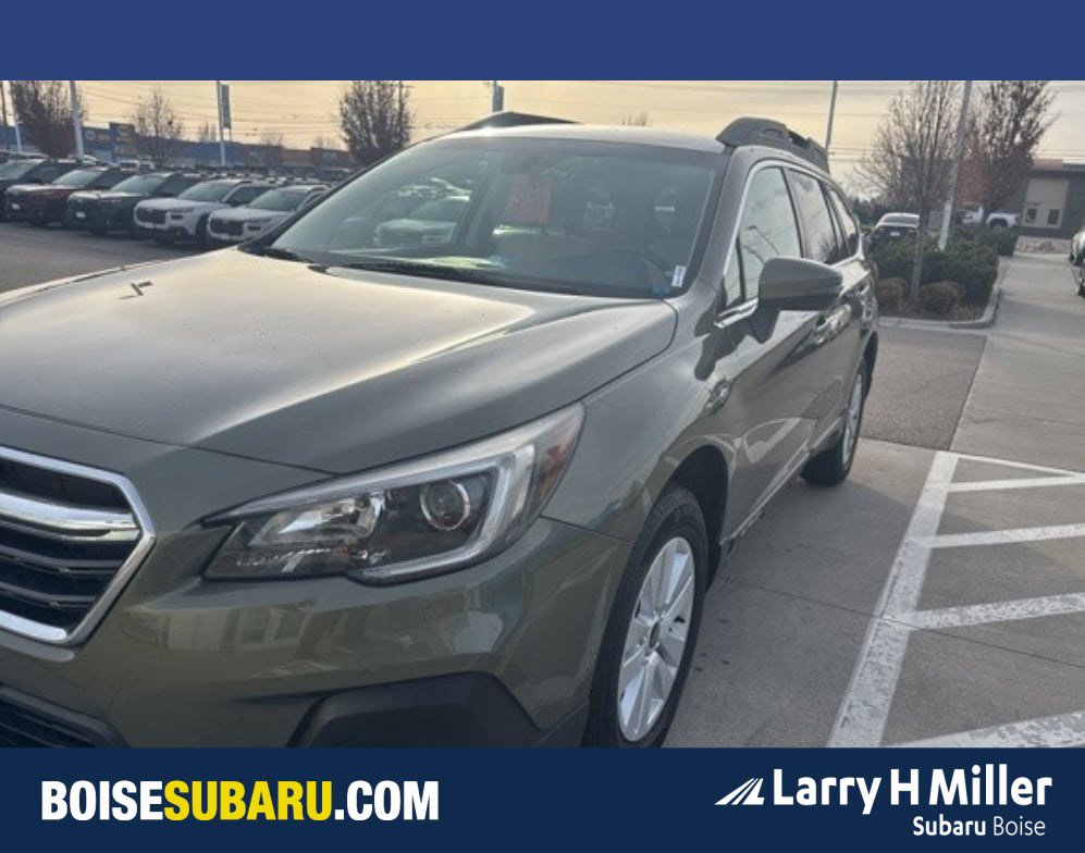 2019 Subaru Outback Premium's photo