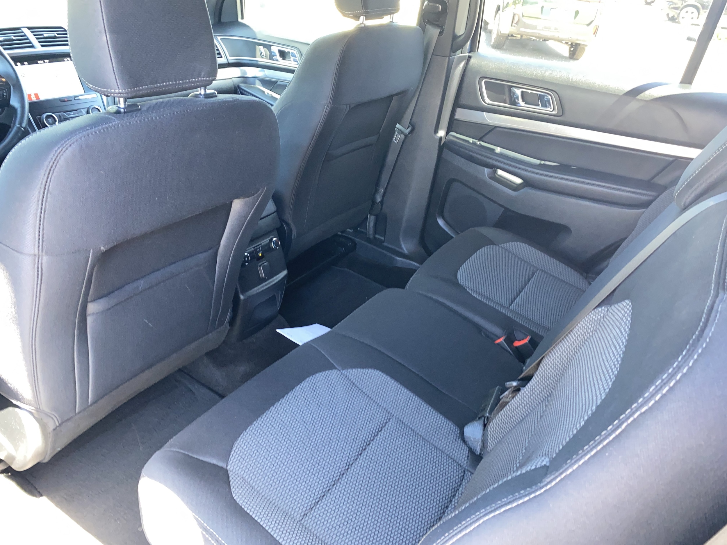 2018 Ford Explorer XLT - Photo 32