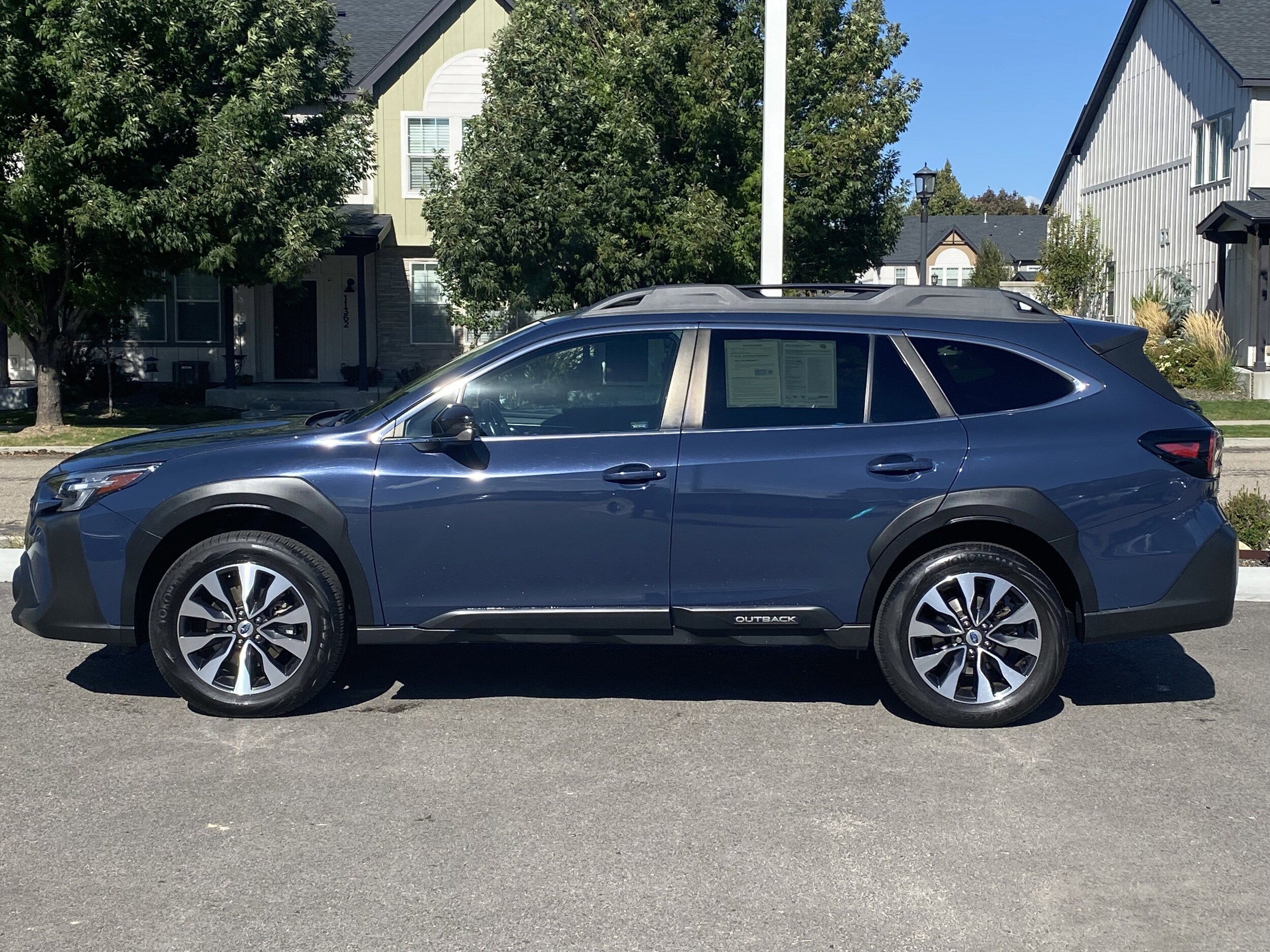 2023 Subaru Outback Limited photo 3