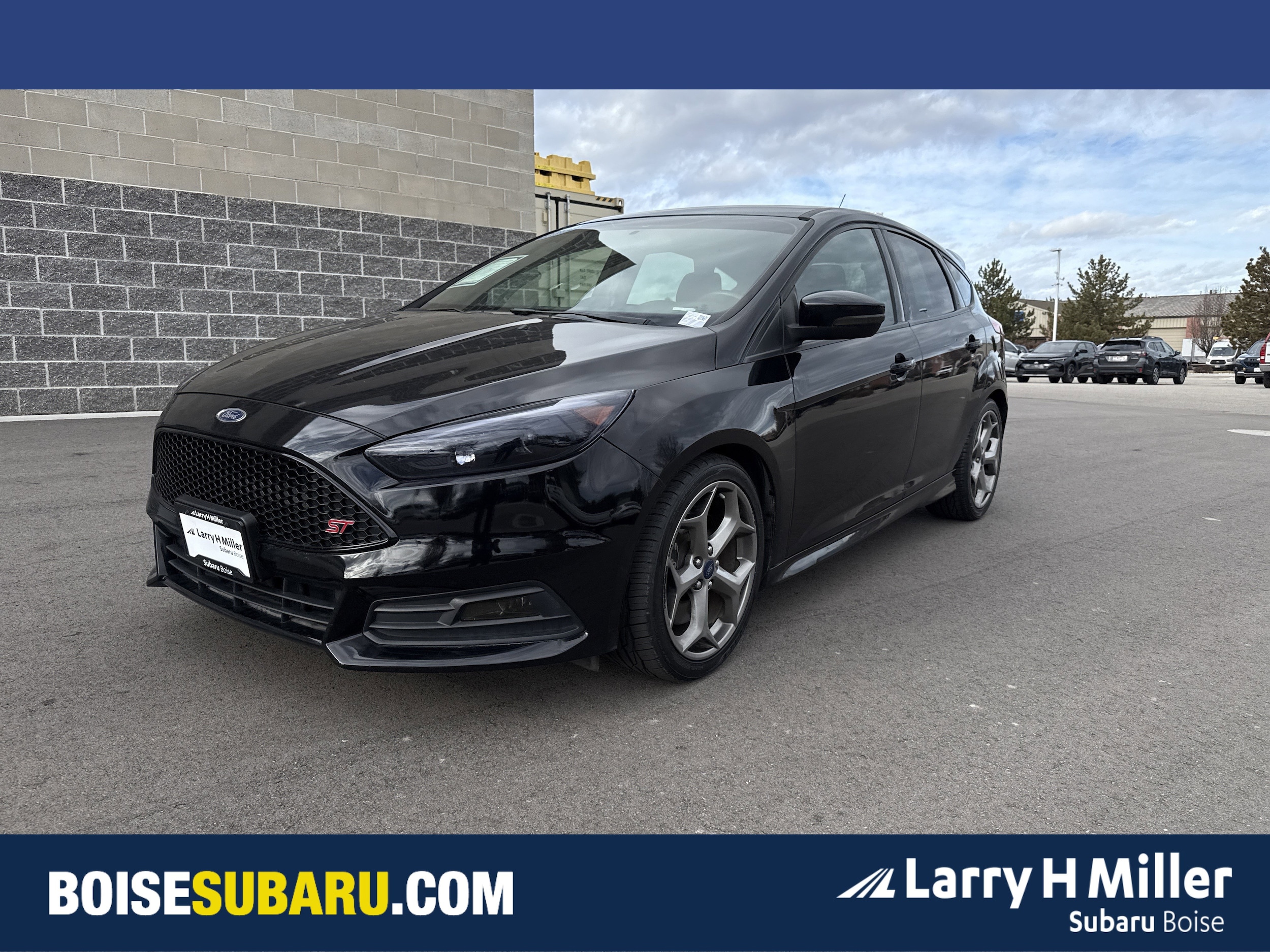 2017 Ford Focus ST's photo