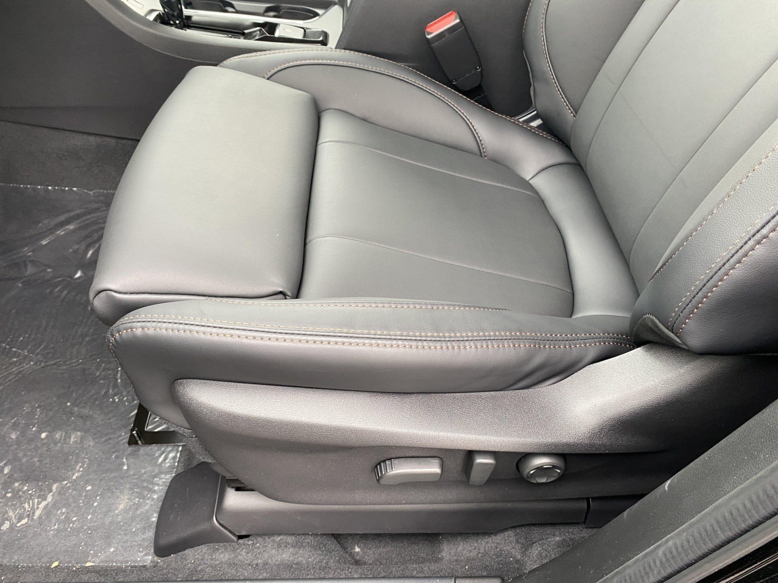 2026 Subaru Ascent Limited Bronze Edition - Photo 12