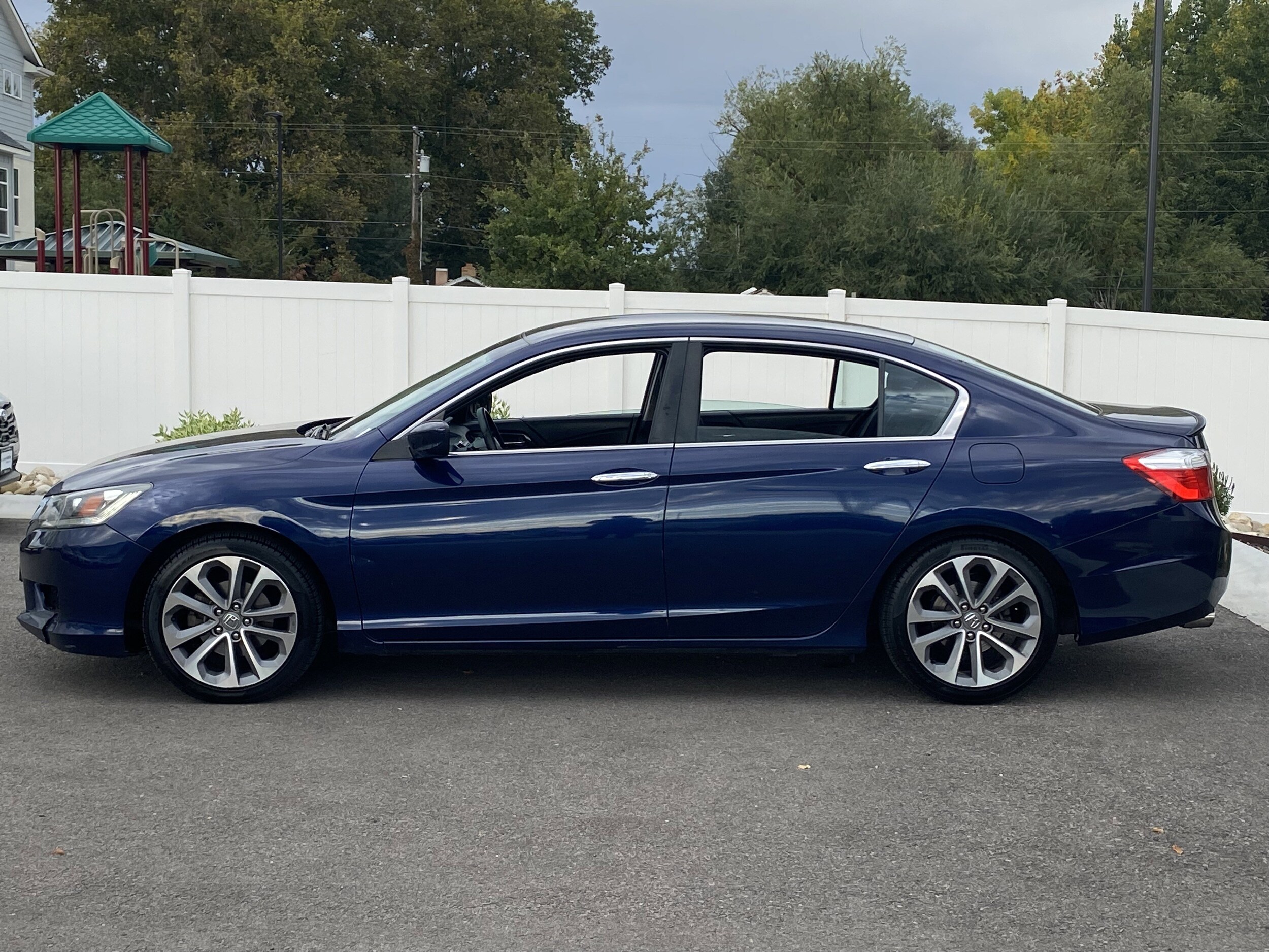 2013 Honda Accord Sport photo 2