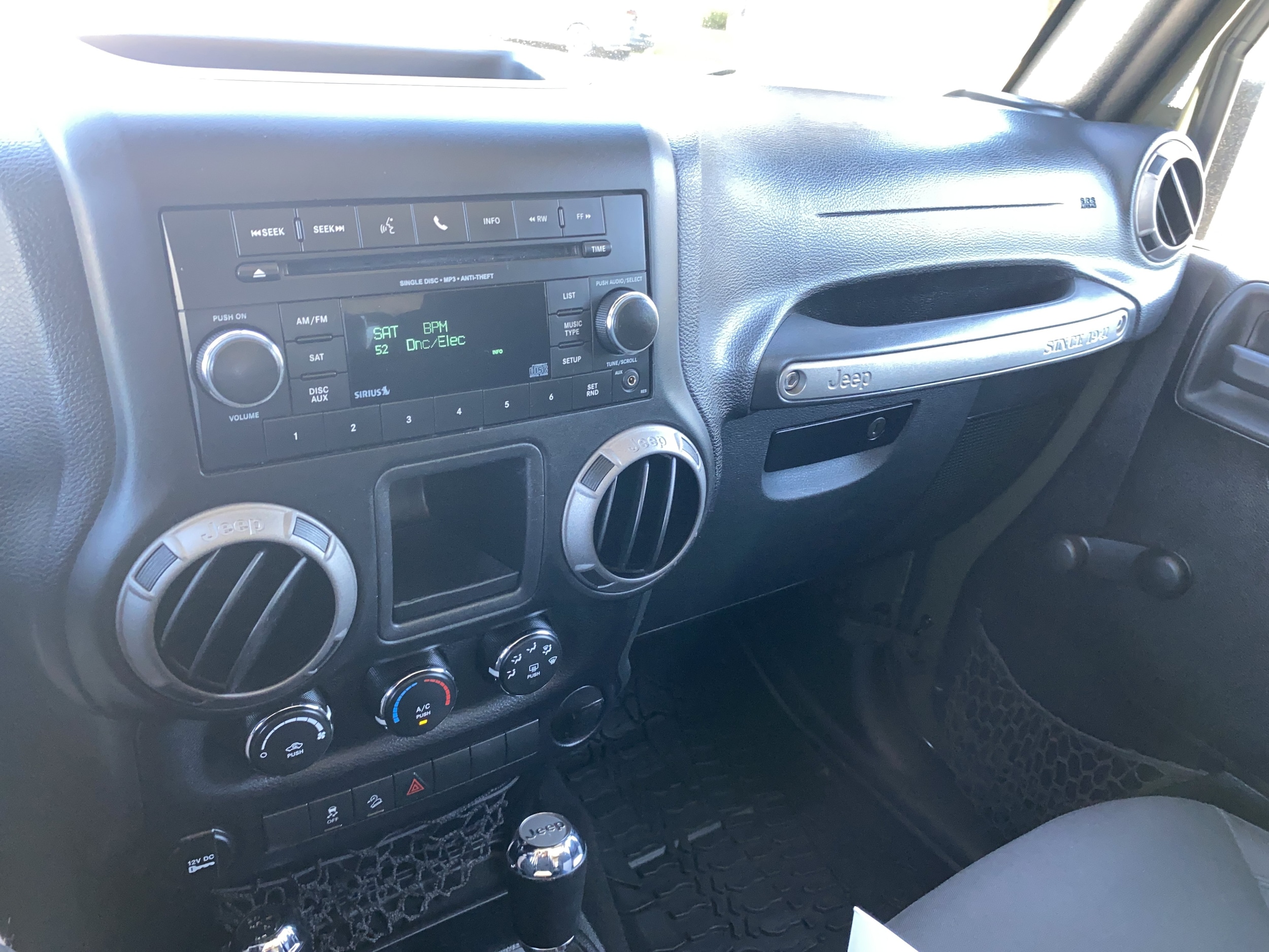 2015 Jeep Wrangler Sport - Photo 14