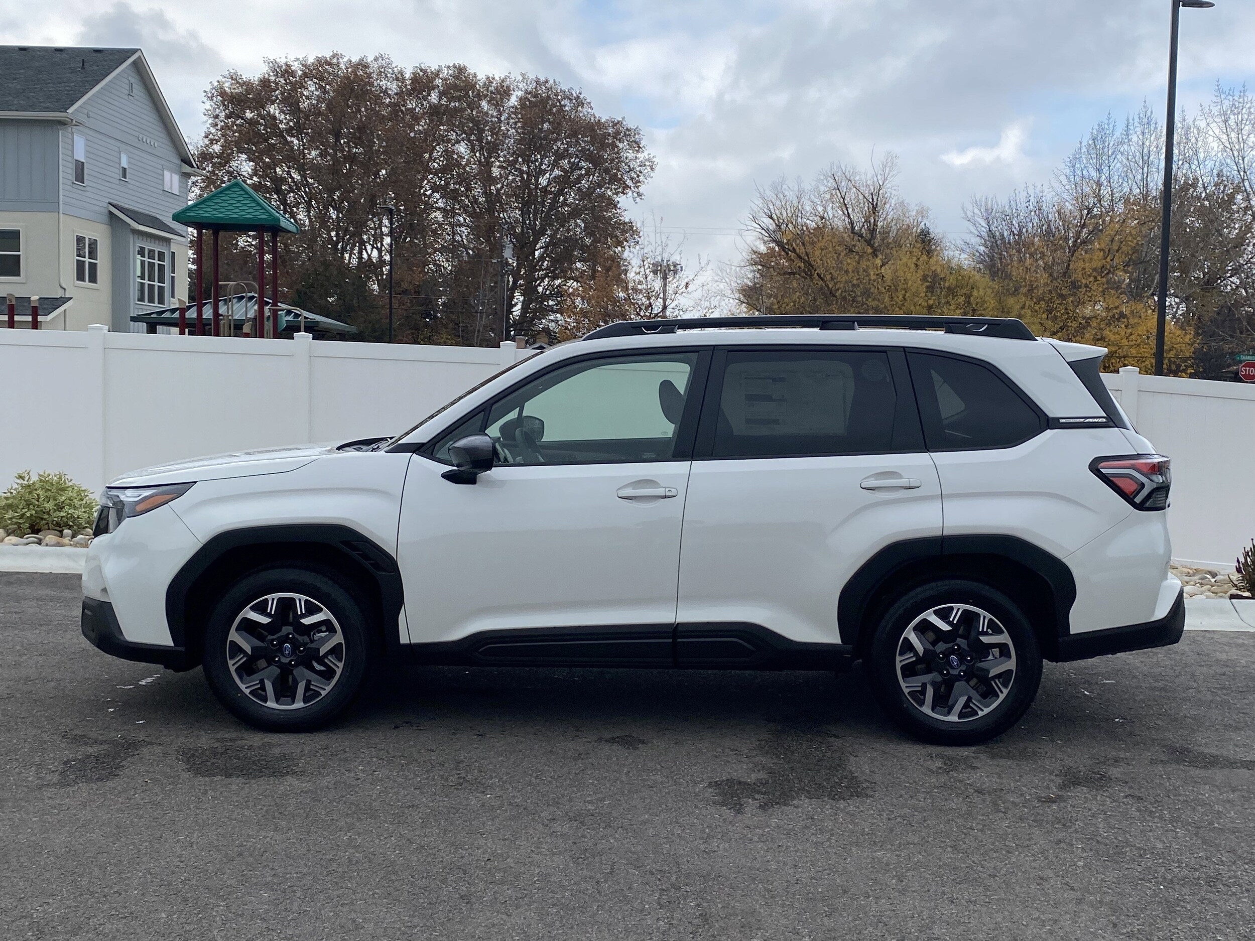 2025 Subaru Forester Premium Base photo 2