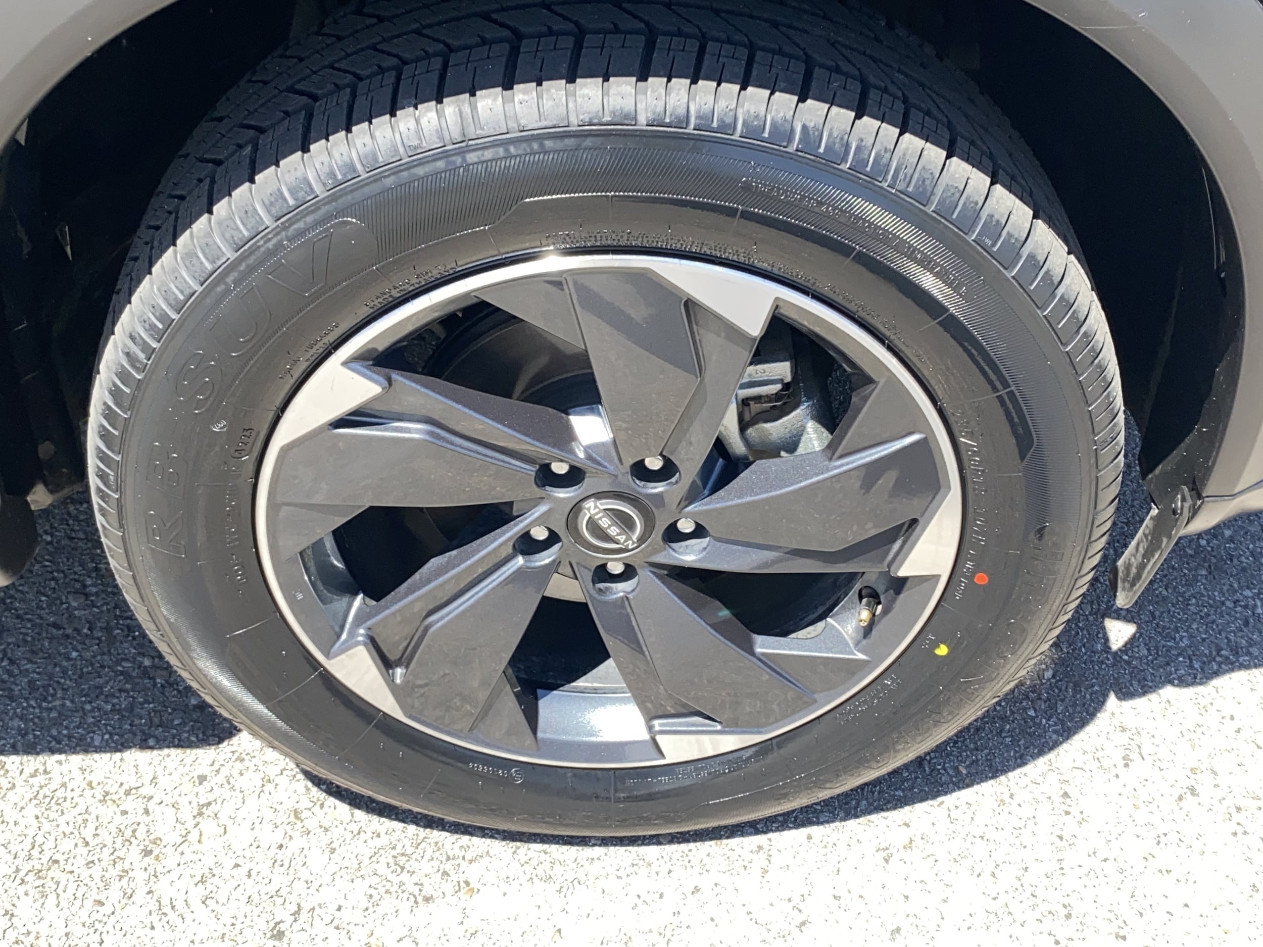 2024 Nissan Rogue SV - Photo 30