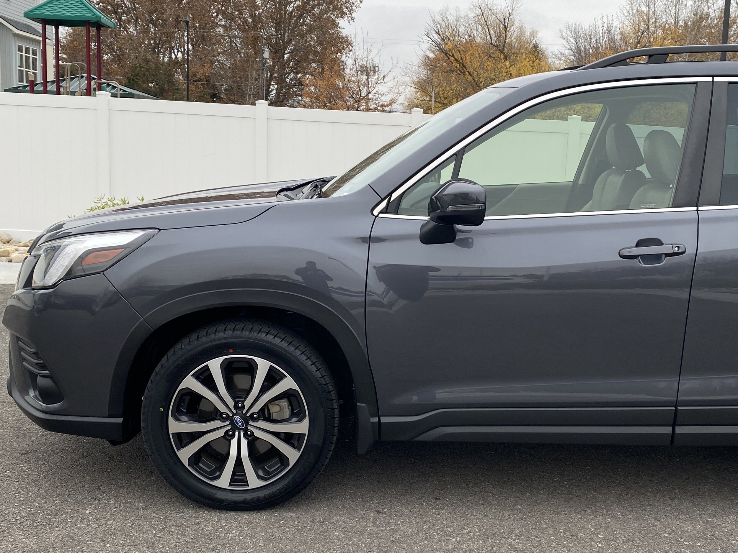 2022 Subaru Forester Limited photo 2