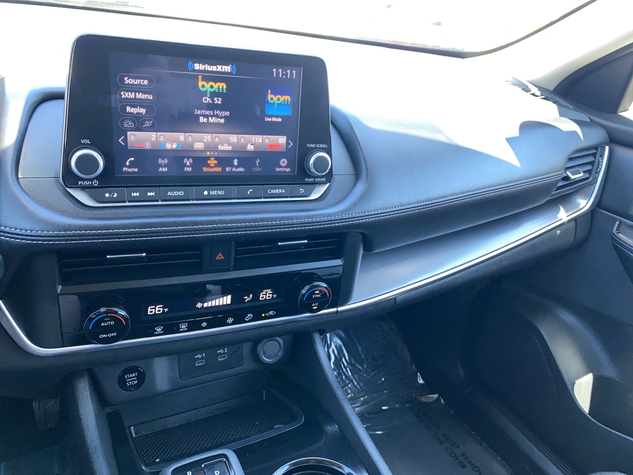 2024 Nissan Rogue SV - Photo 14