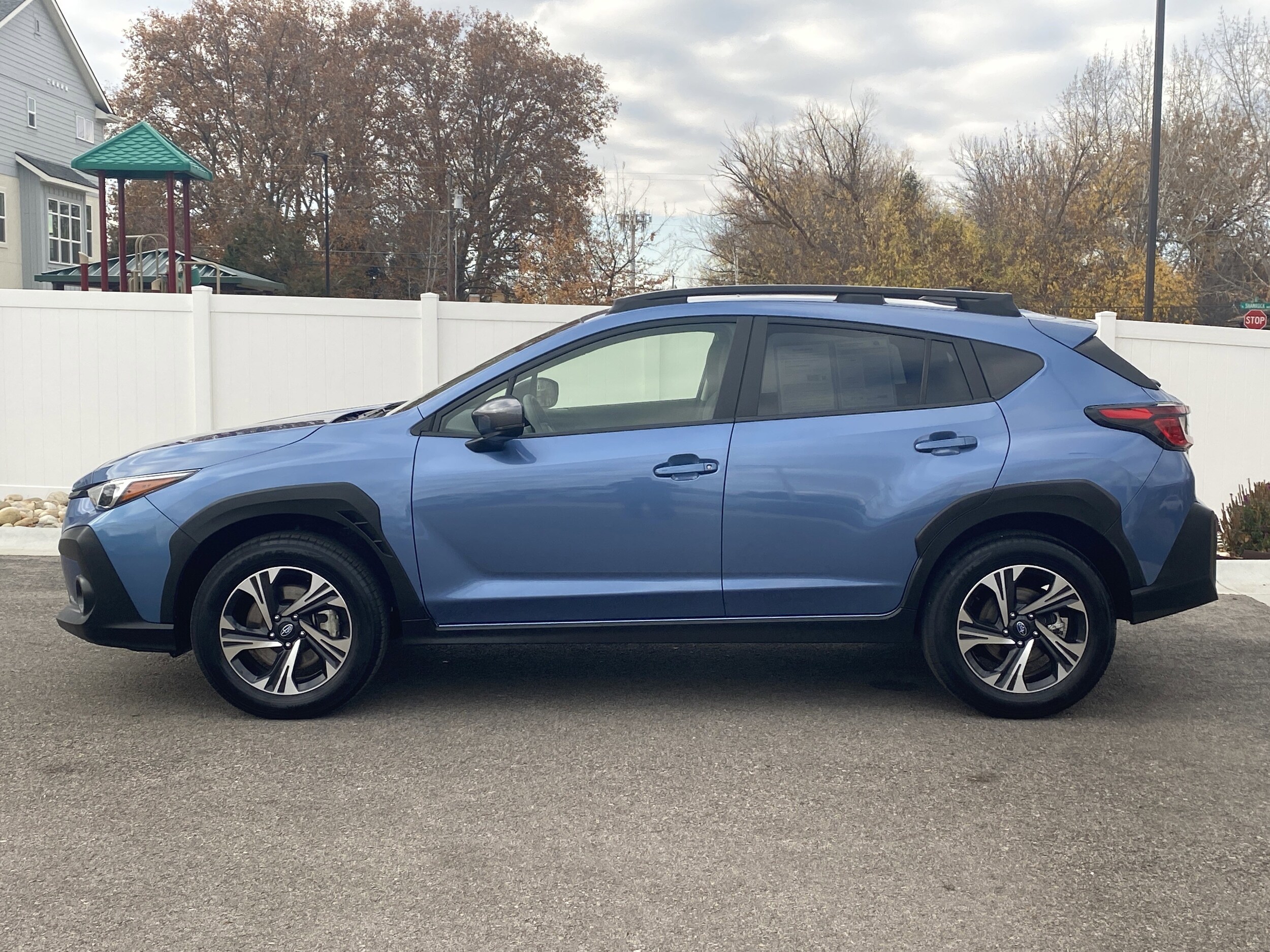 2024 Subaru Crosstrek Premium photo 3