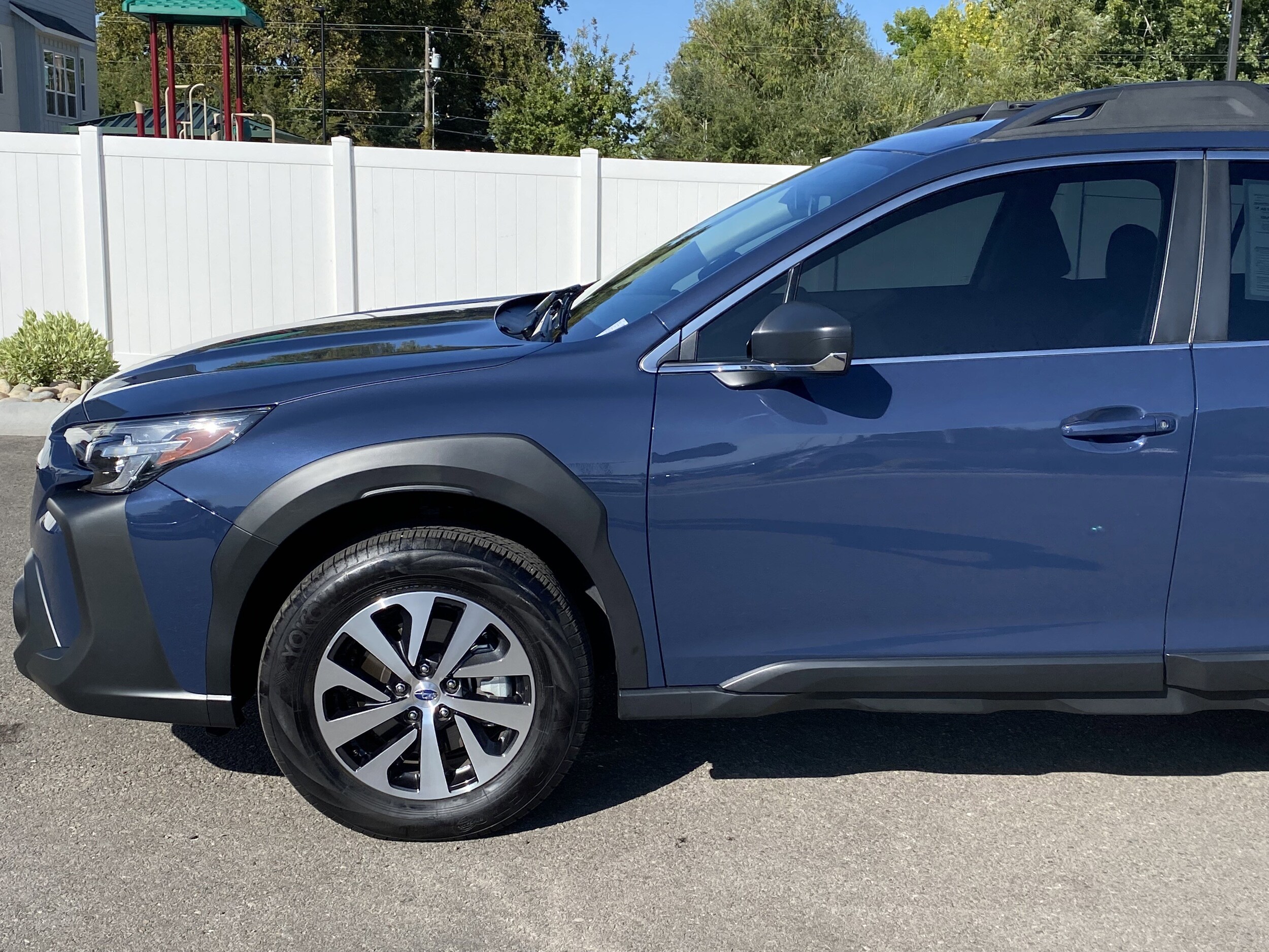 2025 Subaru Outback 2.5i photo 2