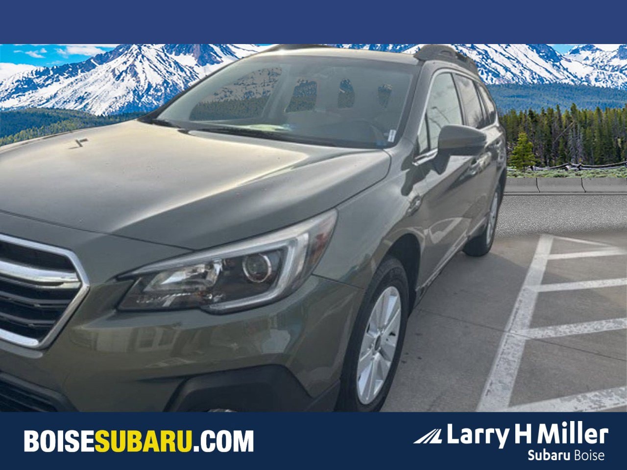 2019 Subaru Outback Premium's photo