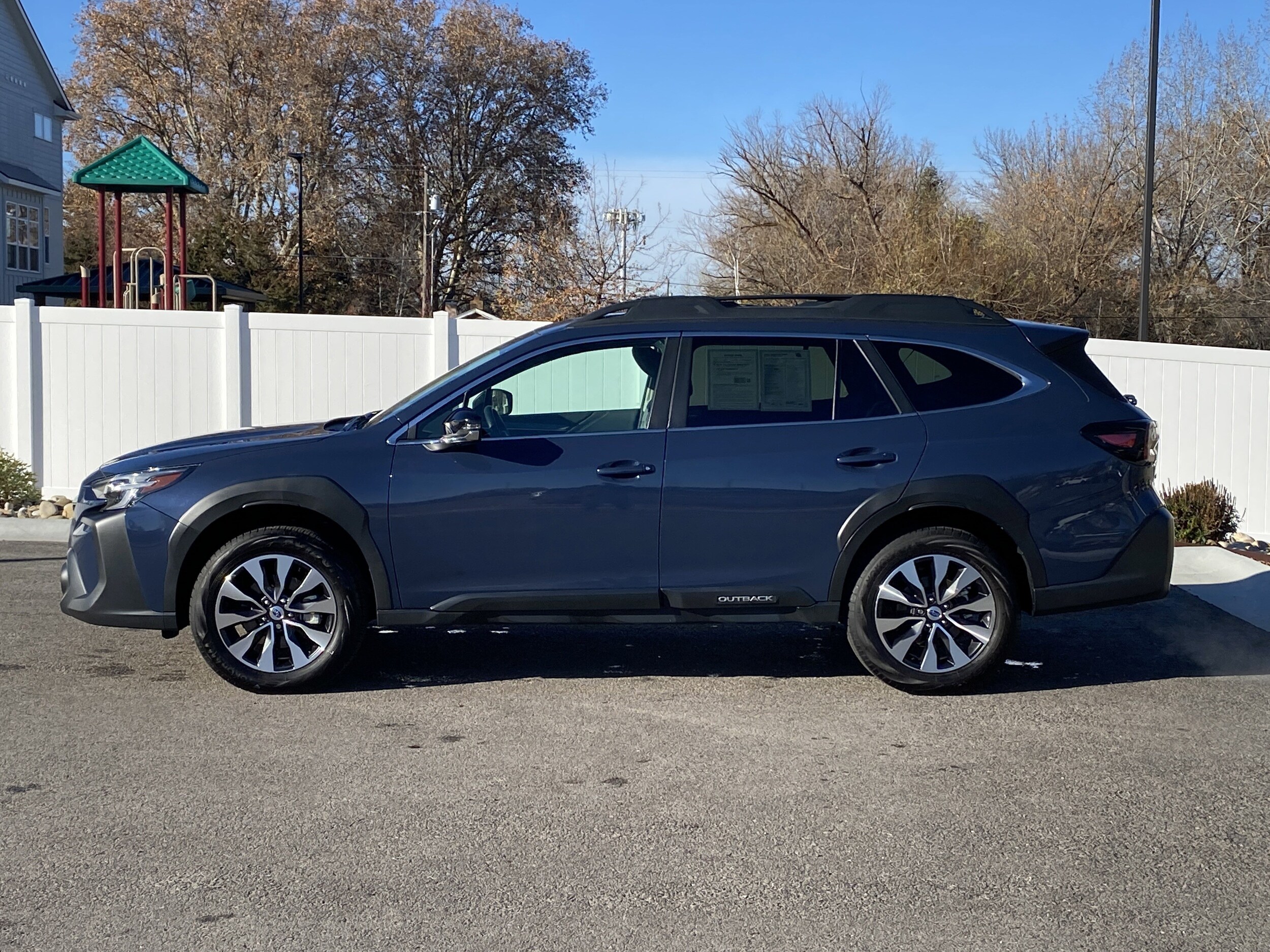 2025 Subaru Outback Limited photo 2