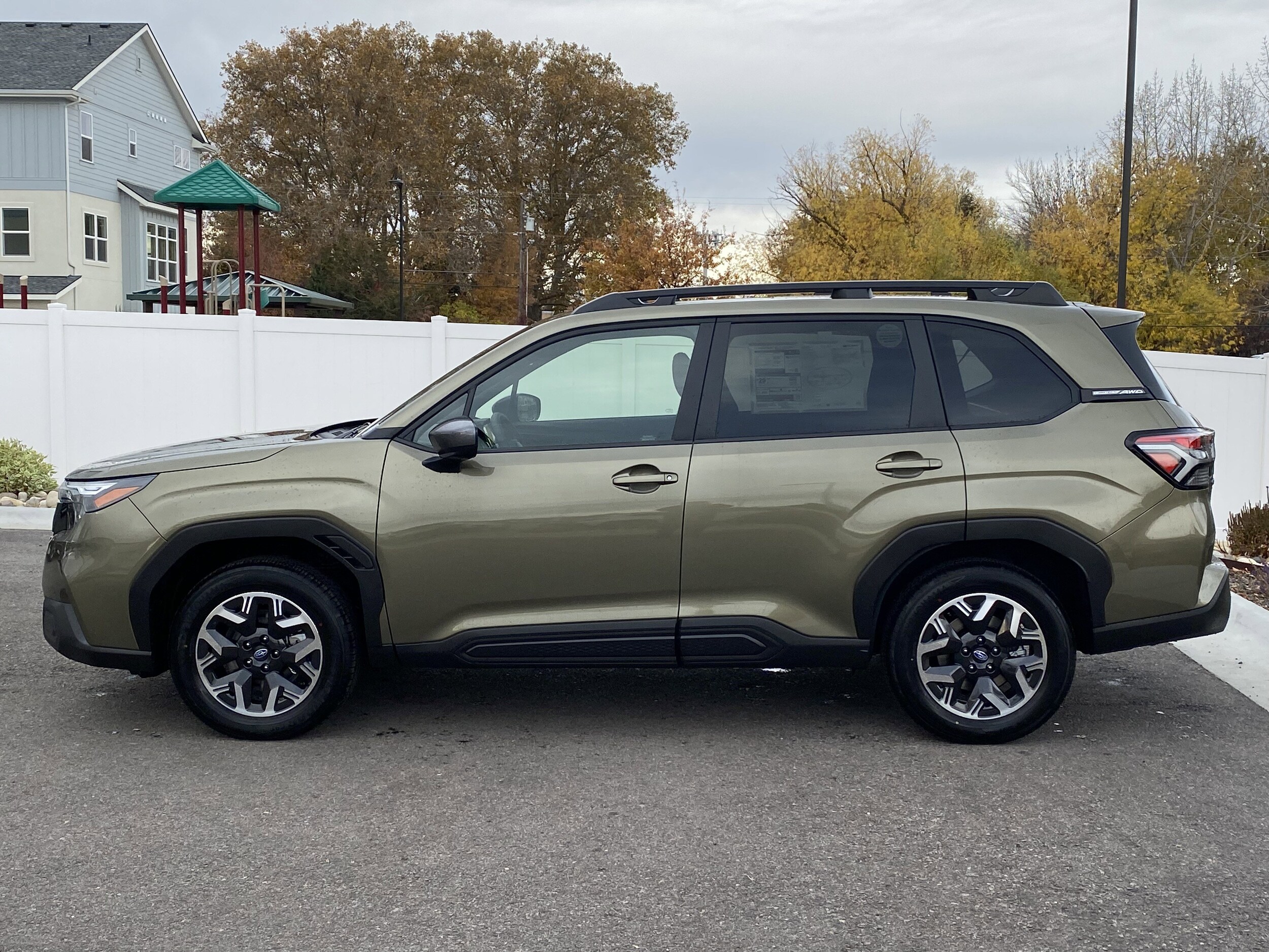 2026 Subaru Forester Premium photo 2