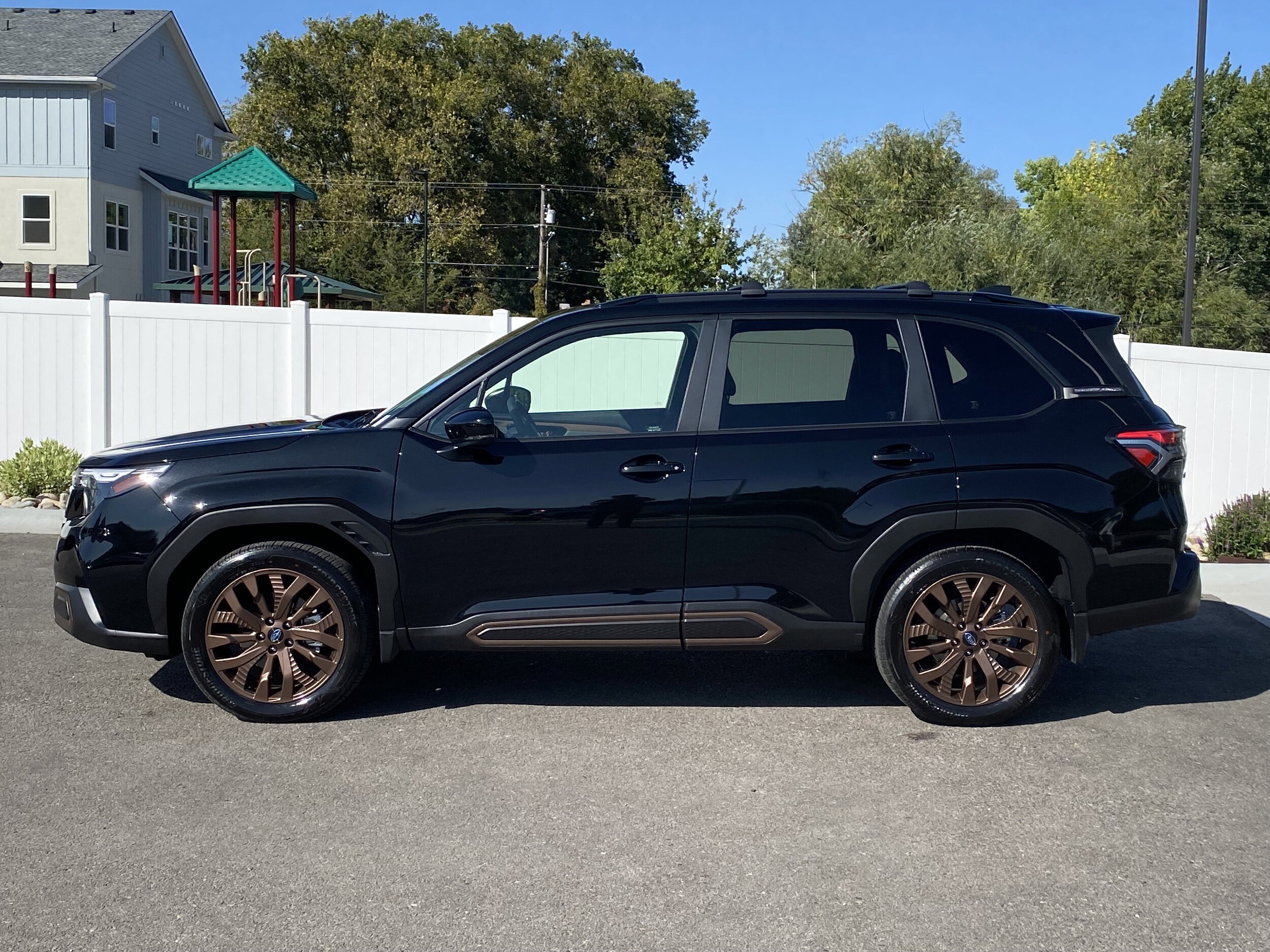 2025 Subaru Forester Sport photo 3
