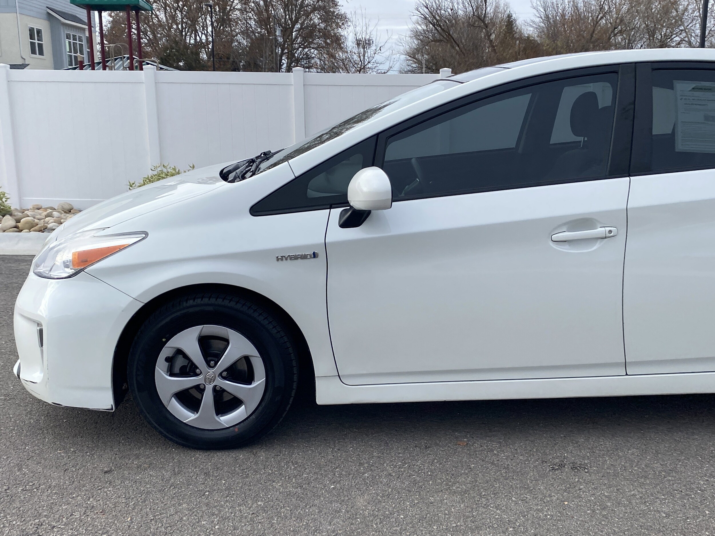 2012 Toyota Prius Two photo 2