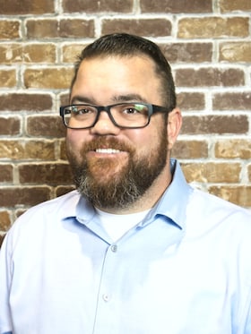 Staff member Cameron from ID_a1590f866b8b