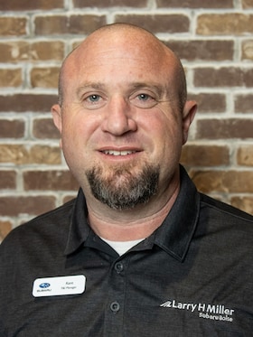 Staff member Kent from ID_735a7e04ee98