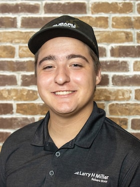 Staff member Logan from ID_d2aa2b5f0f14