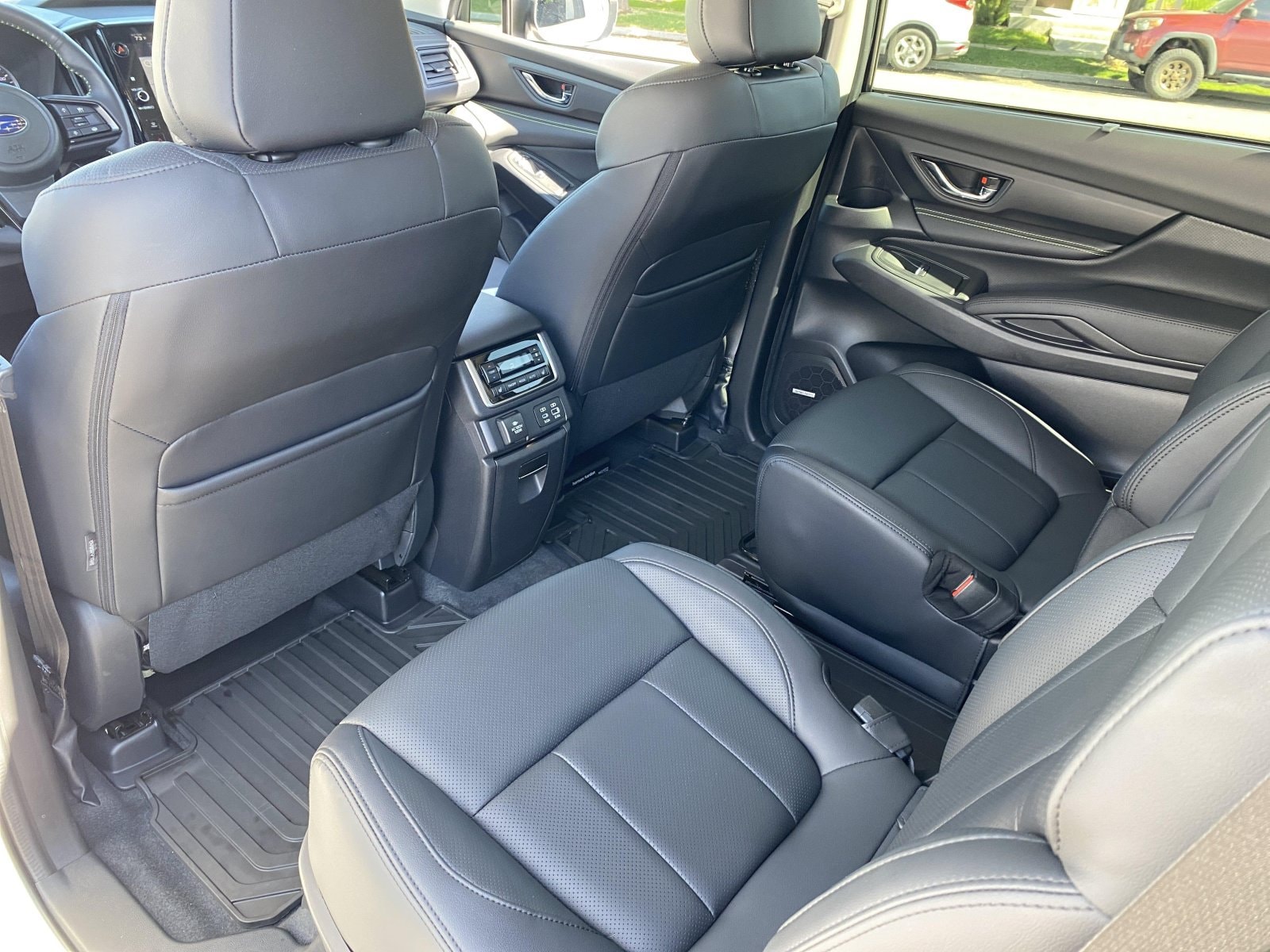2025 Subaru Ascent Onyx Edition-Touring - Photo 16