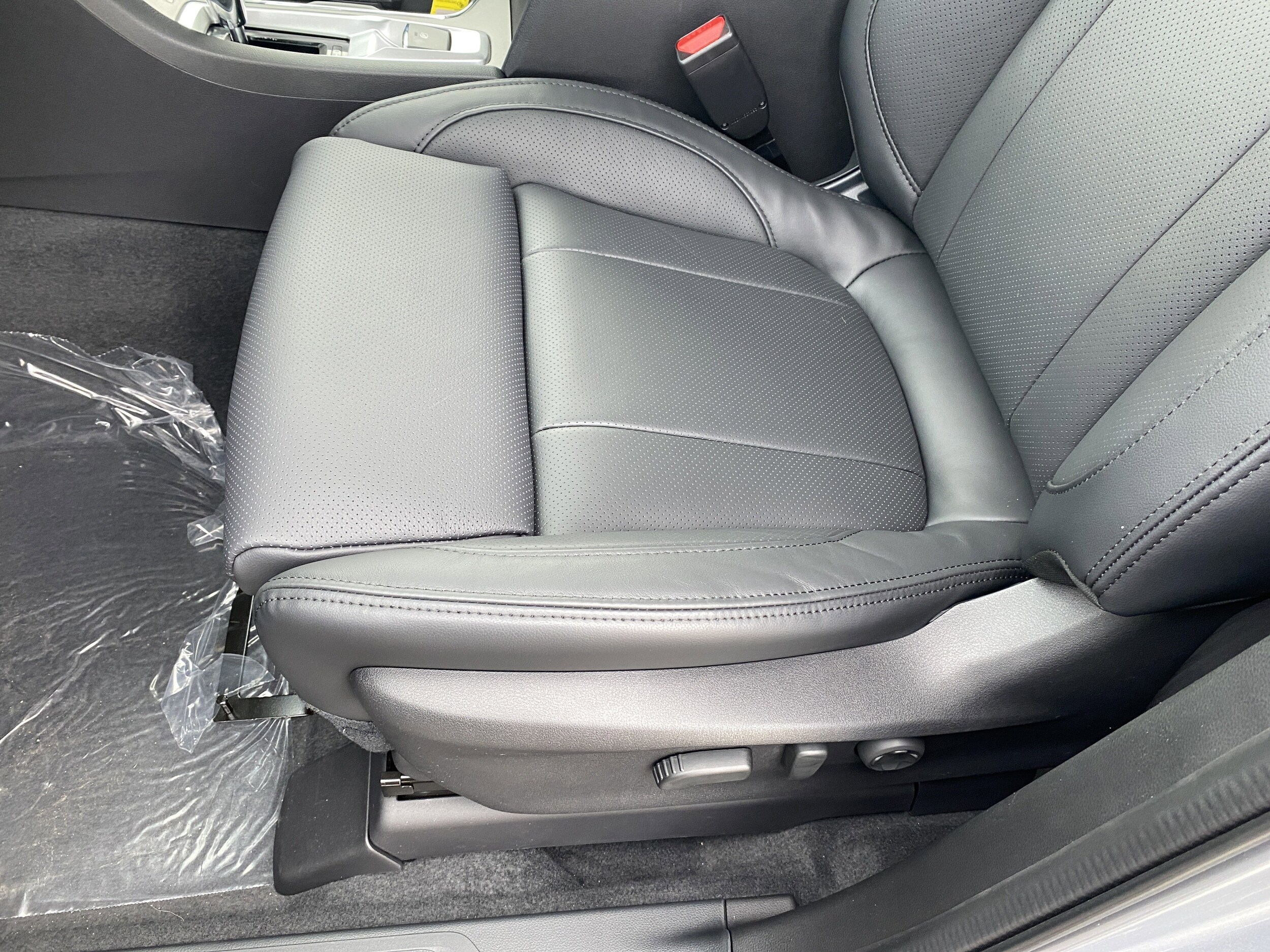 2026 Subaru Ascent Touring - Photo 9