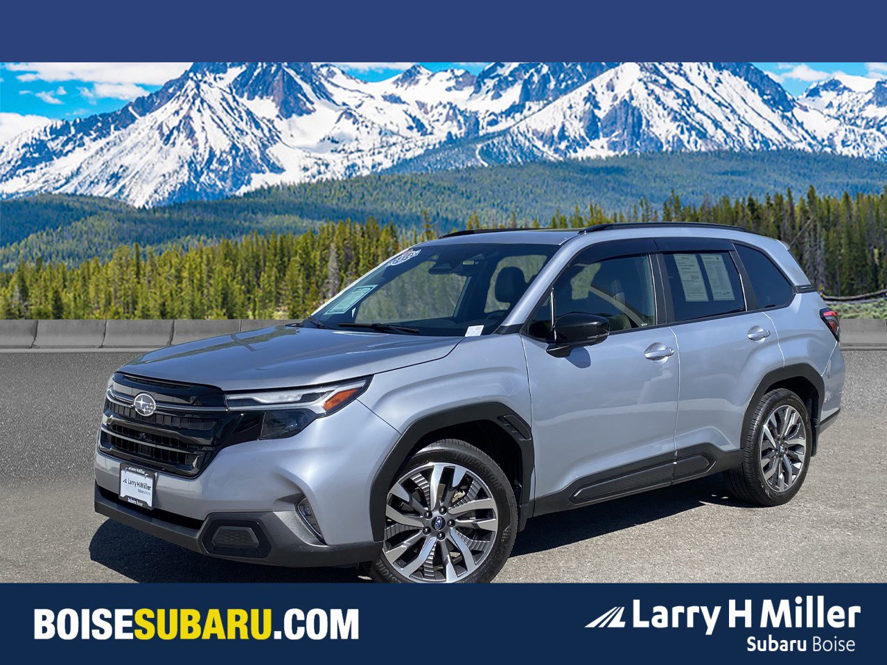 2025 Subaru Forester Touring's photo