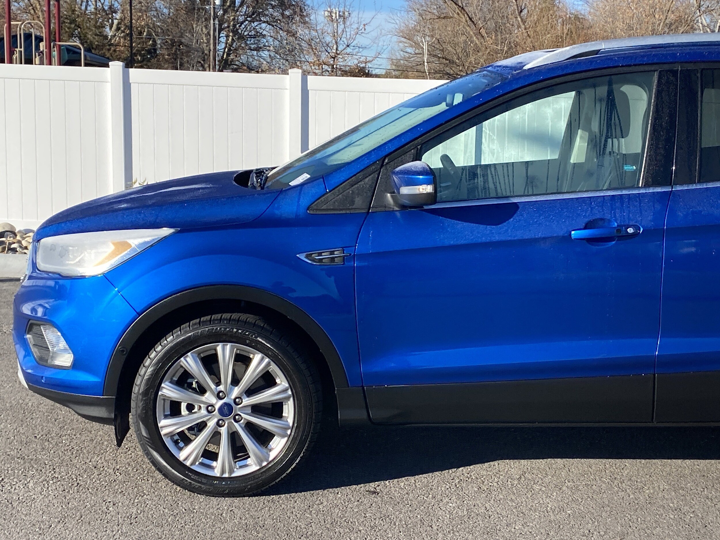 2017 Ford Escape Titanium photo 2
