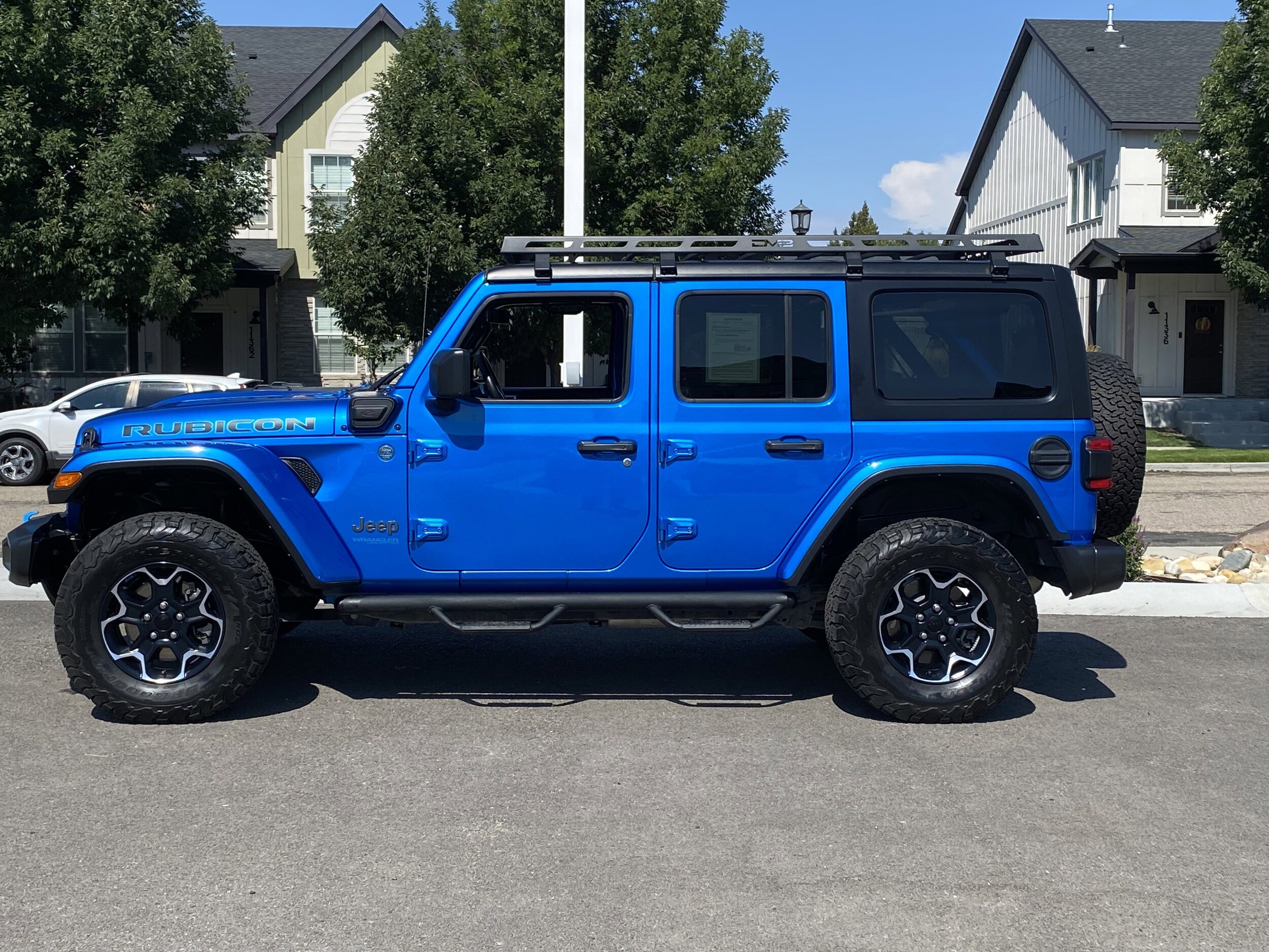 2022 Jeep Wrangler 4xe Unlimited Rubicon photo 2