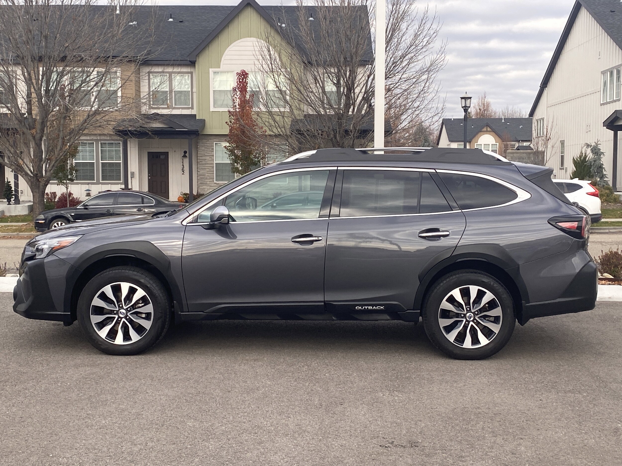 2023 Subaru Outback Touring XT photo 3