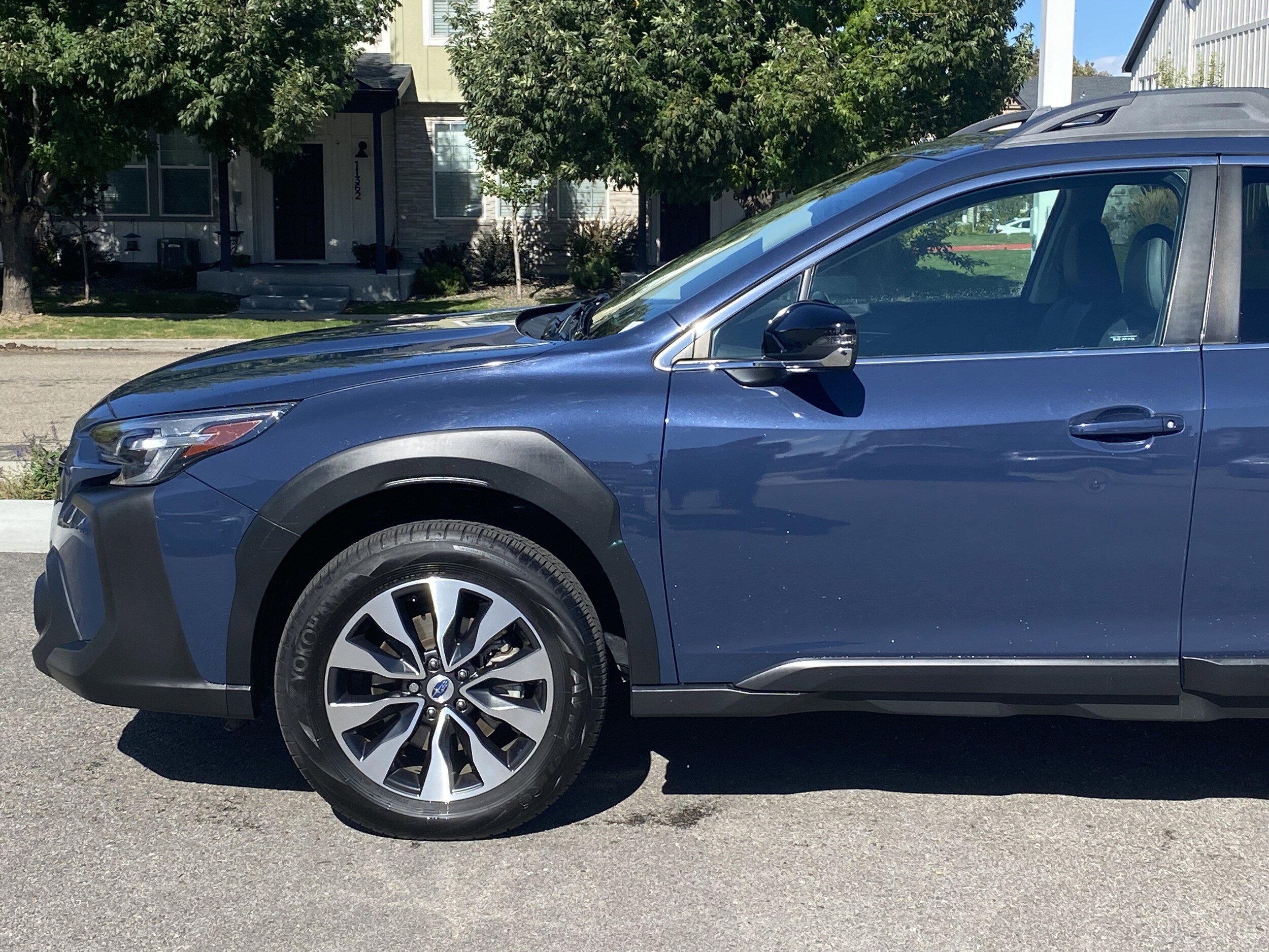 2023 Subaru Outback Limited photo 2