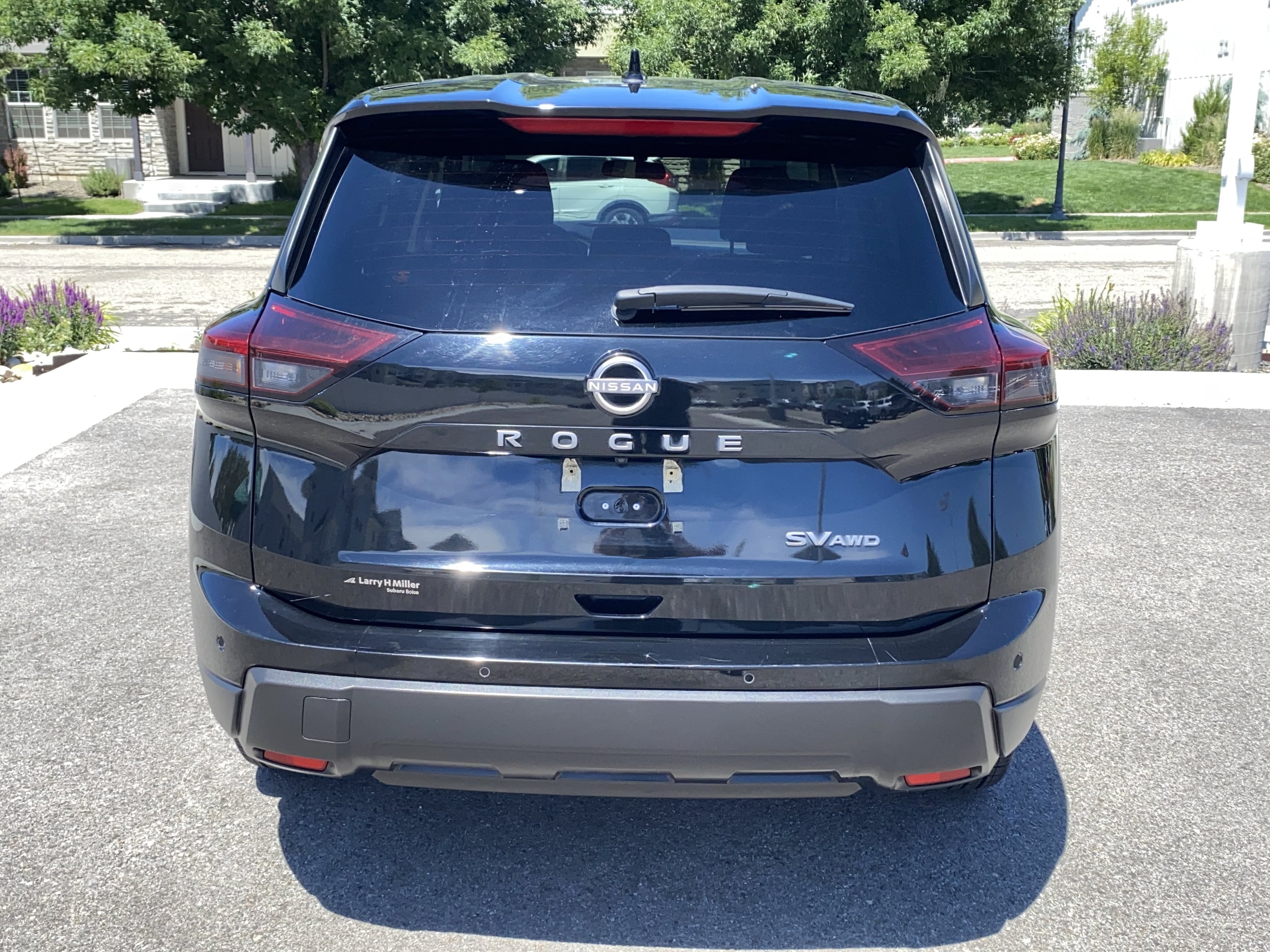 2024 Nissan Rogue SV - Photo 6