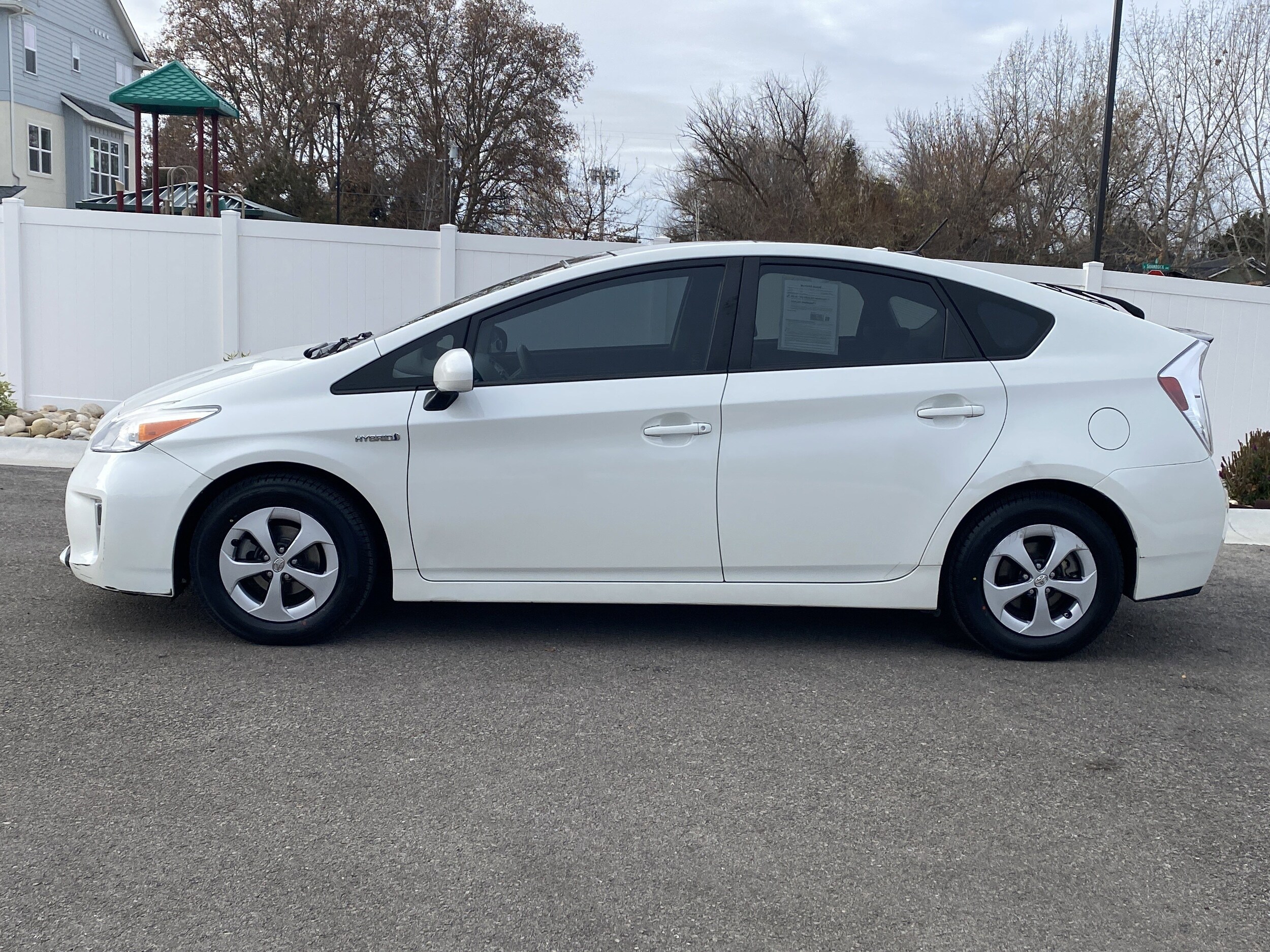 2012 Toyota Prius Two photo 3