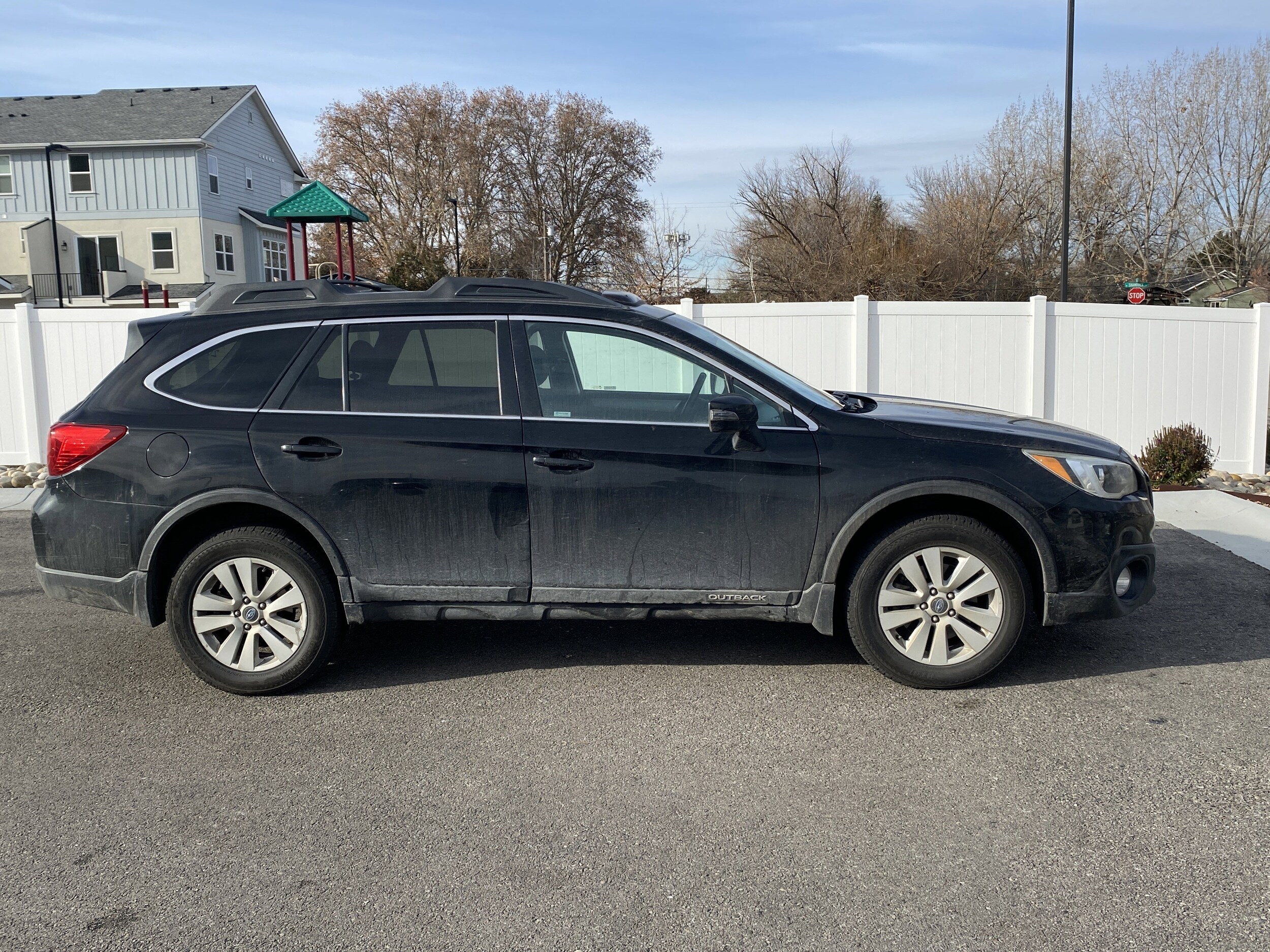 2015 Subaru Outback 2.5i Premium photo 3
