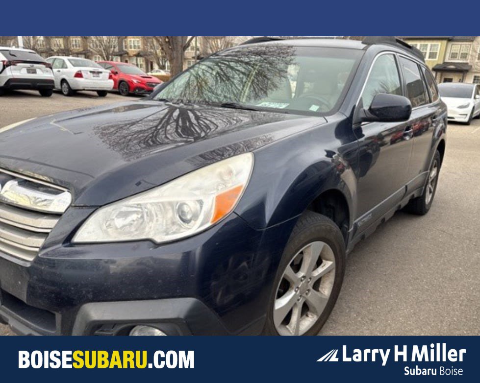 2013 Subaru Outback Premium's photo