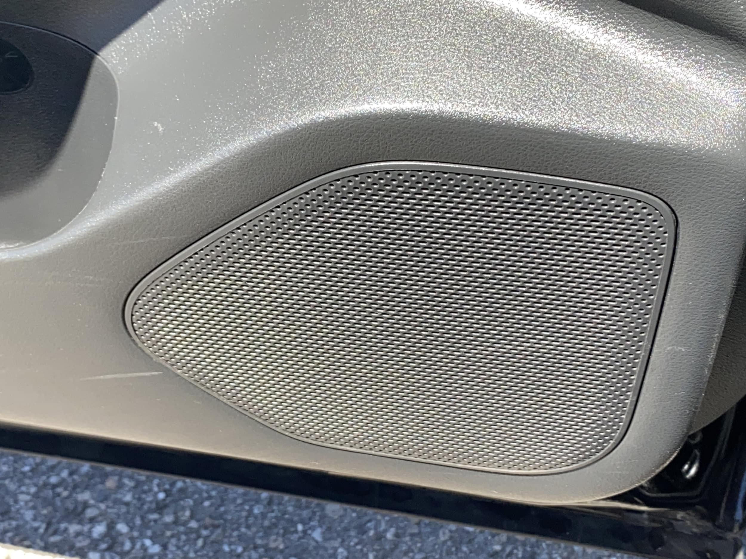 2024 Nissan Rogue SV - Photo 31