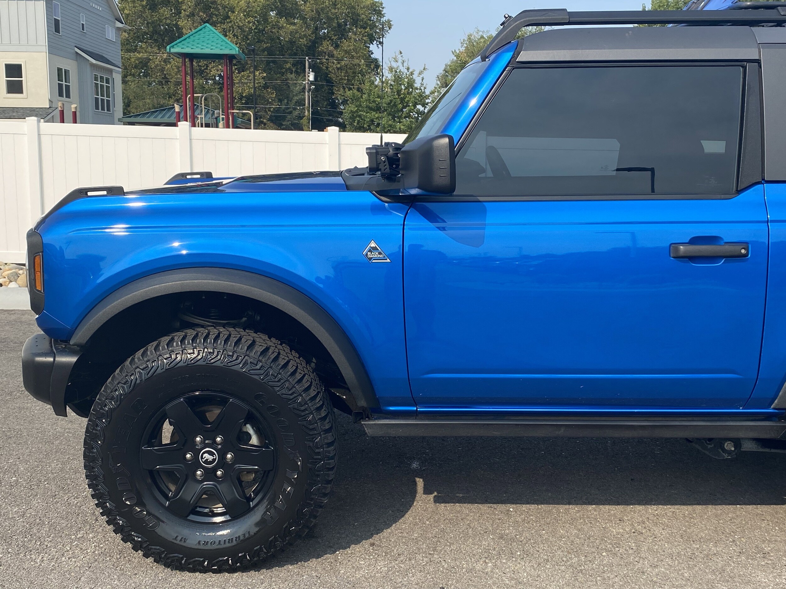 2022 Ford Bronco Black Diamond photo 2