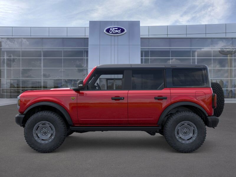 2025 Ford Bronco Badlands photo 2