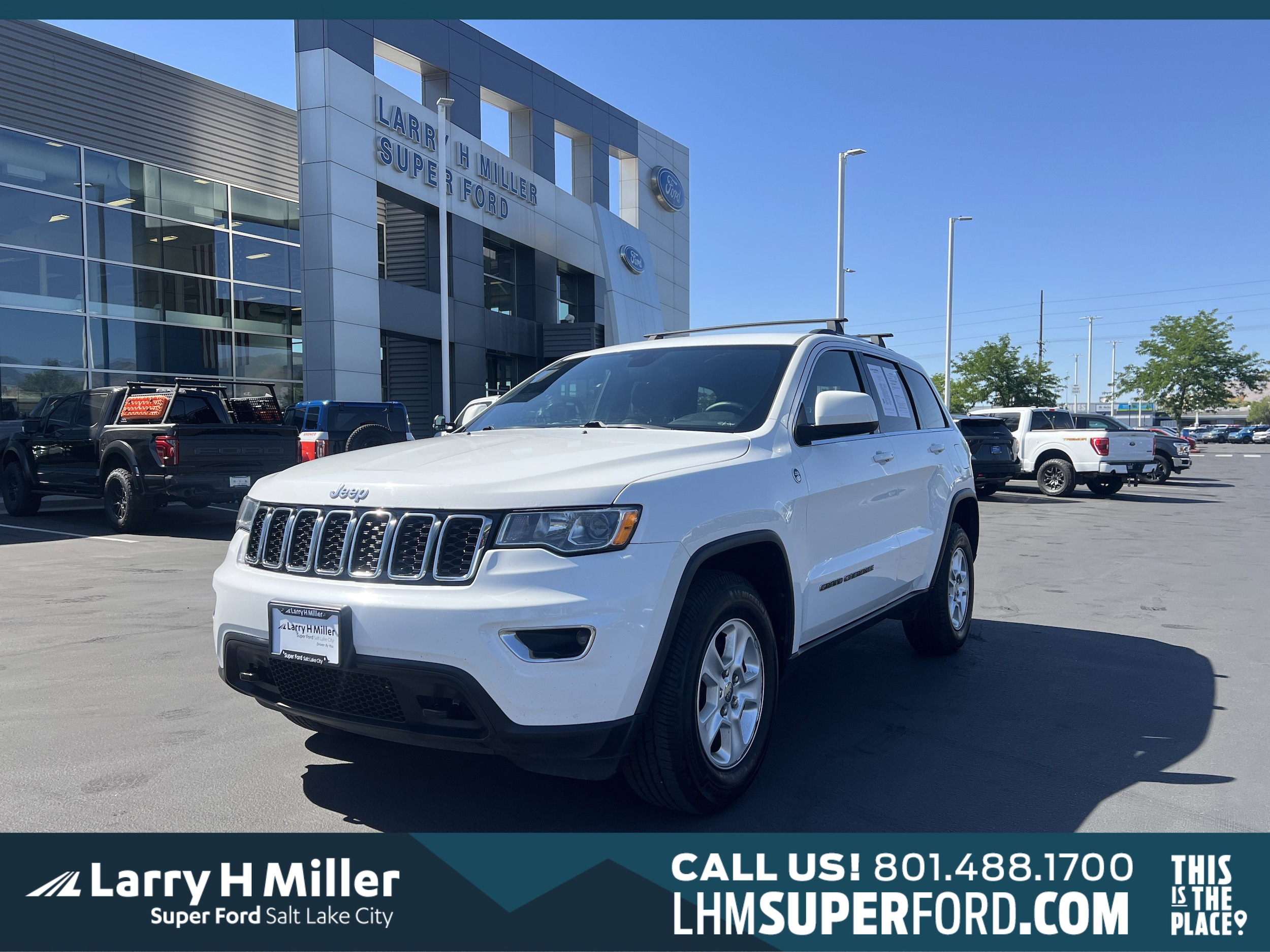 2017 Jeep Grand Cherokee Laredo E 4WD's photo