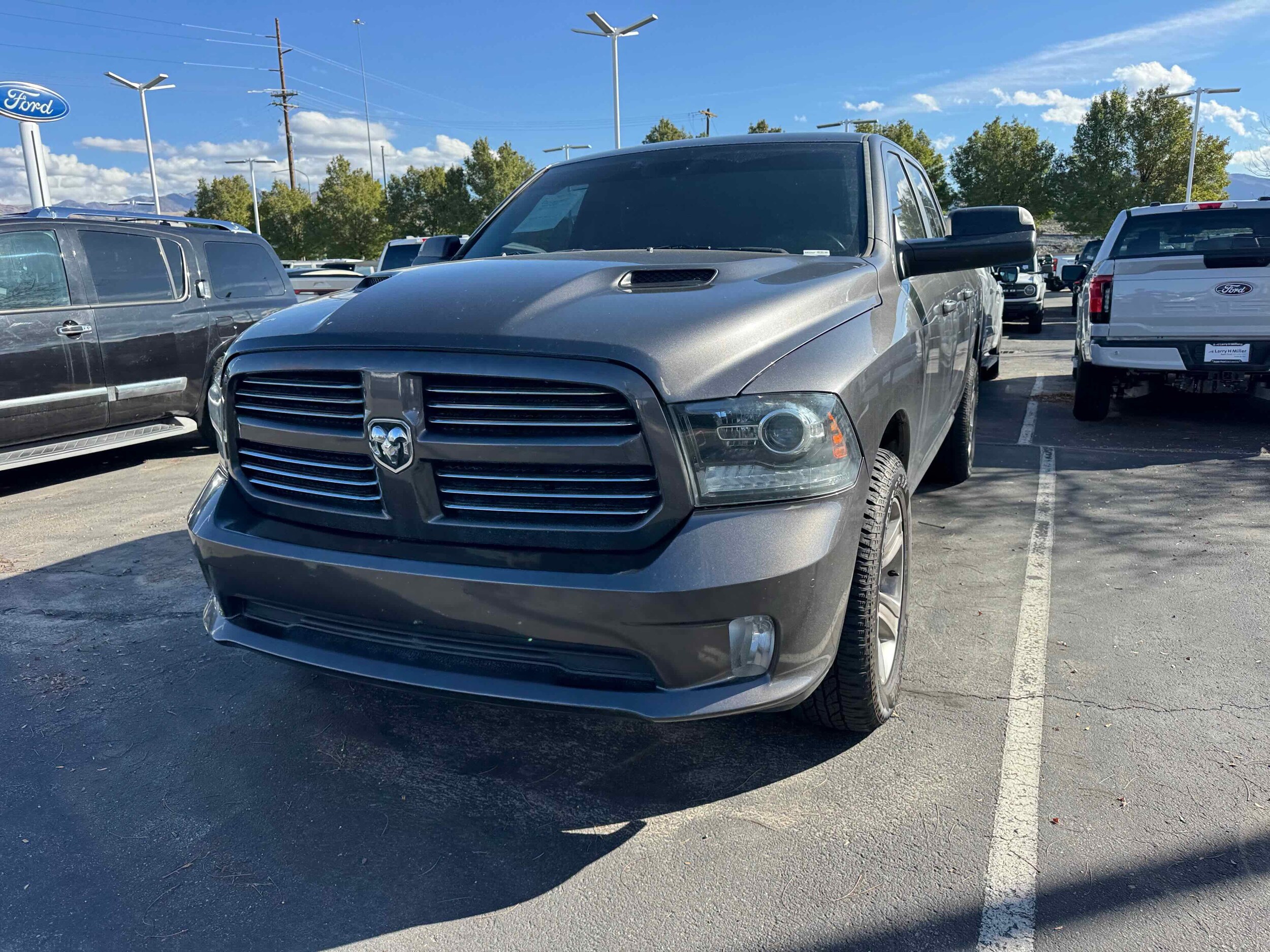 2017 Ram 1500 Sport photo 4