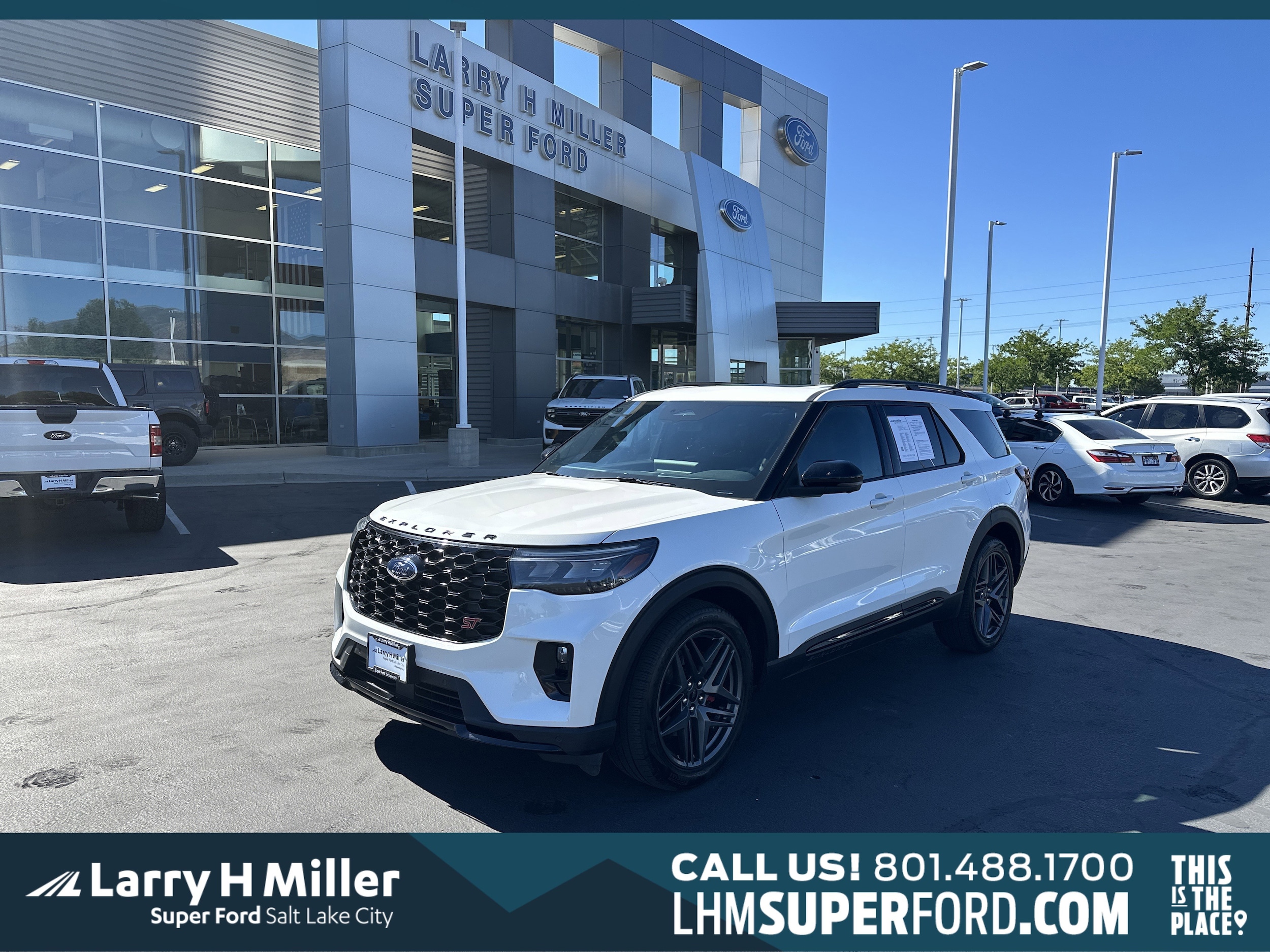 2025 Ford Explorer ST 4WD (PL535)'s photo