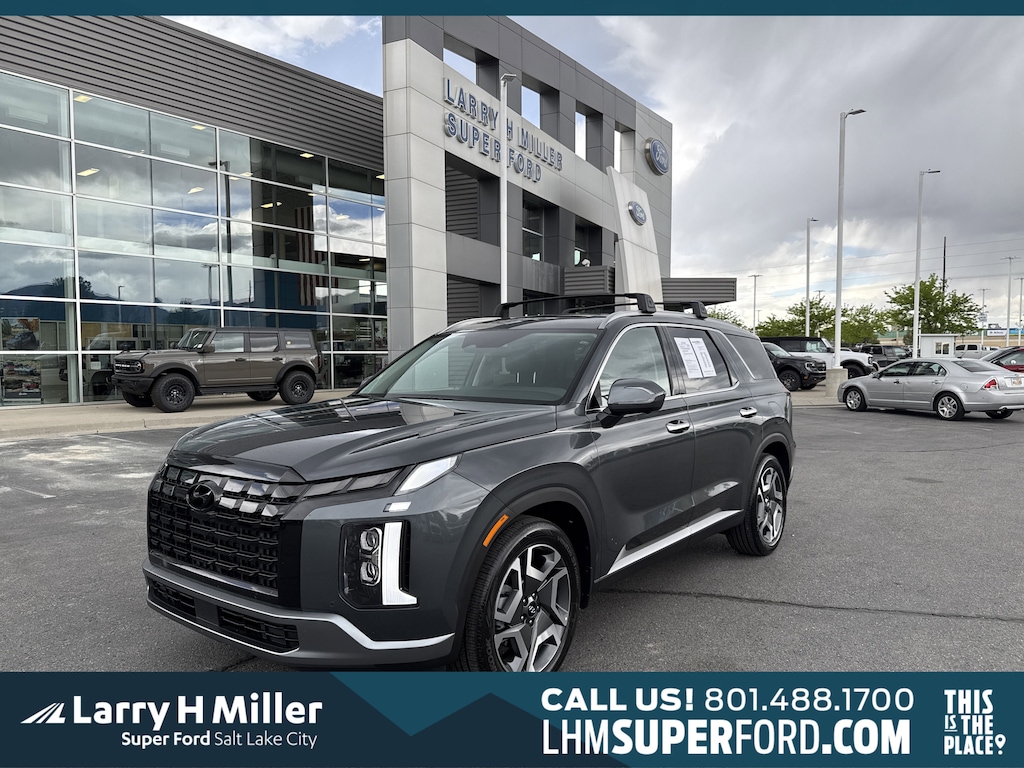 Used 2025 Hyundai Palisade SEL Premium 7P SUV