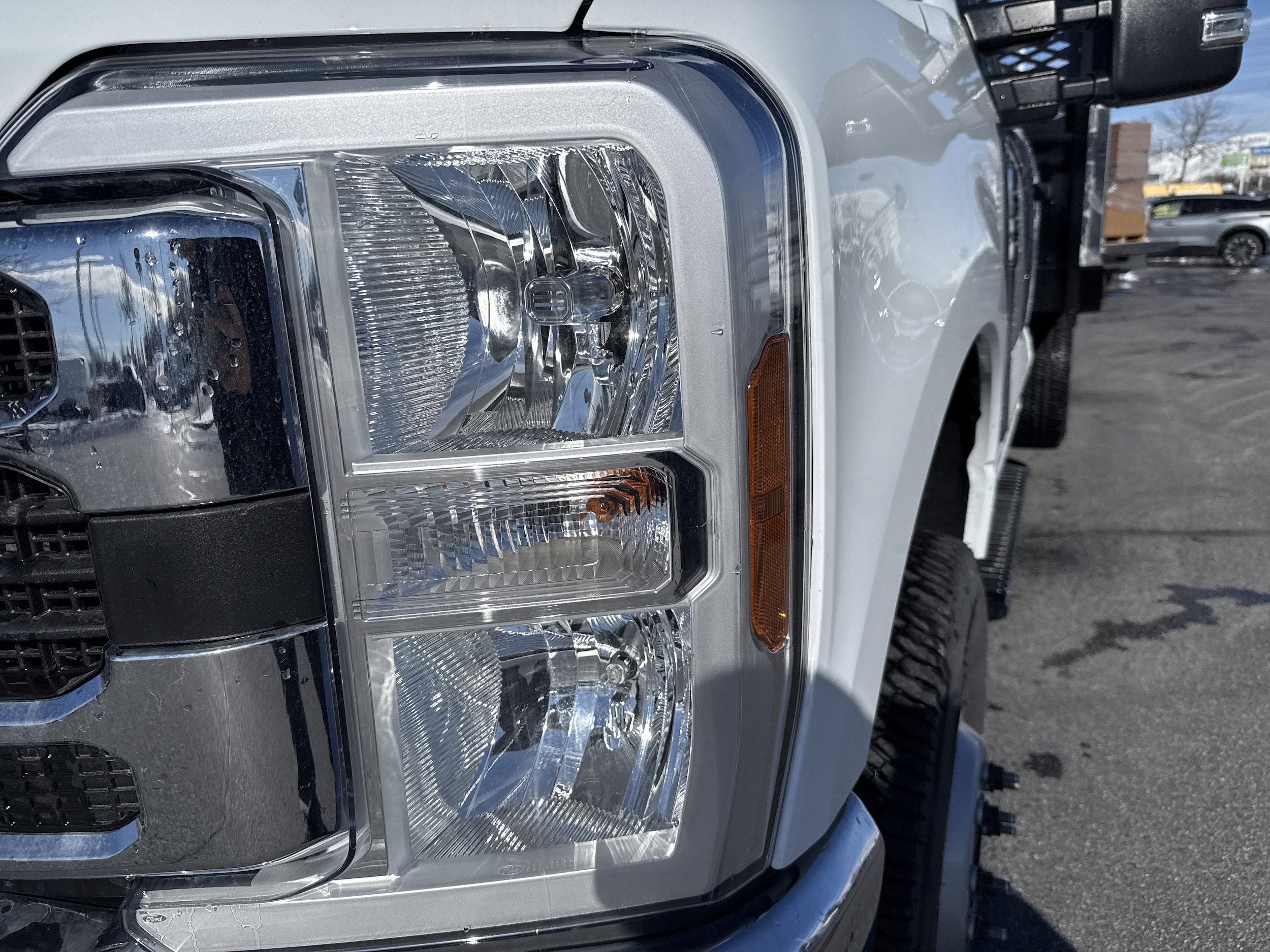 2025 Ford F-350 Super Duty Chassis Cab XL - Photo 13