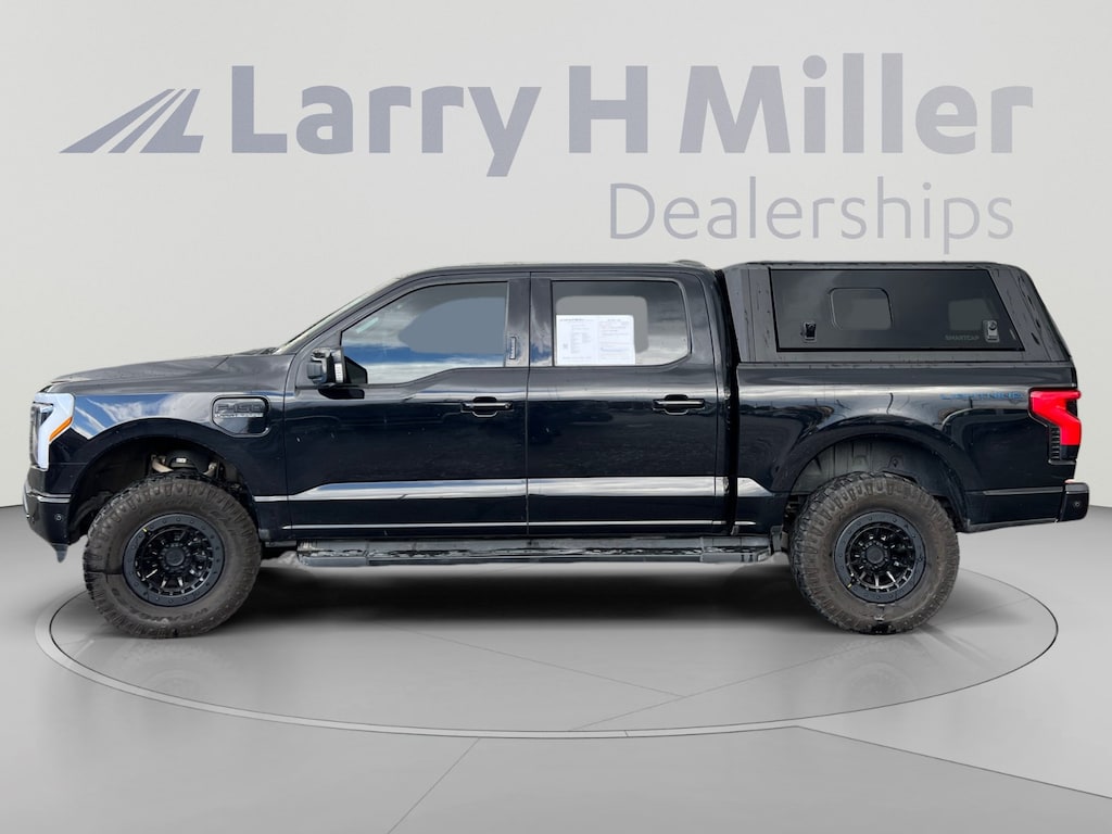 Used 2022 Ford F-150 Lightning LARIAT Truck SuperCrew Cab