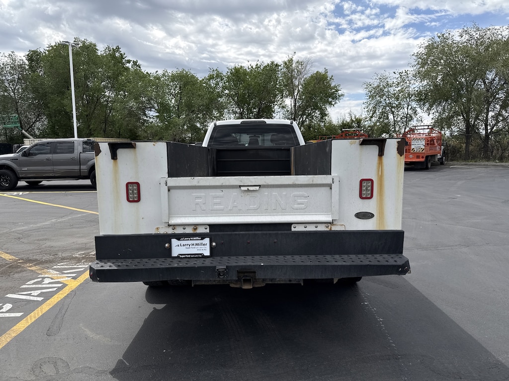Used 2017 Ford F-550 Chassis XL Truck Crew Cab