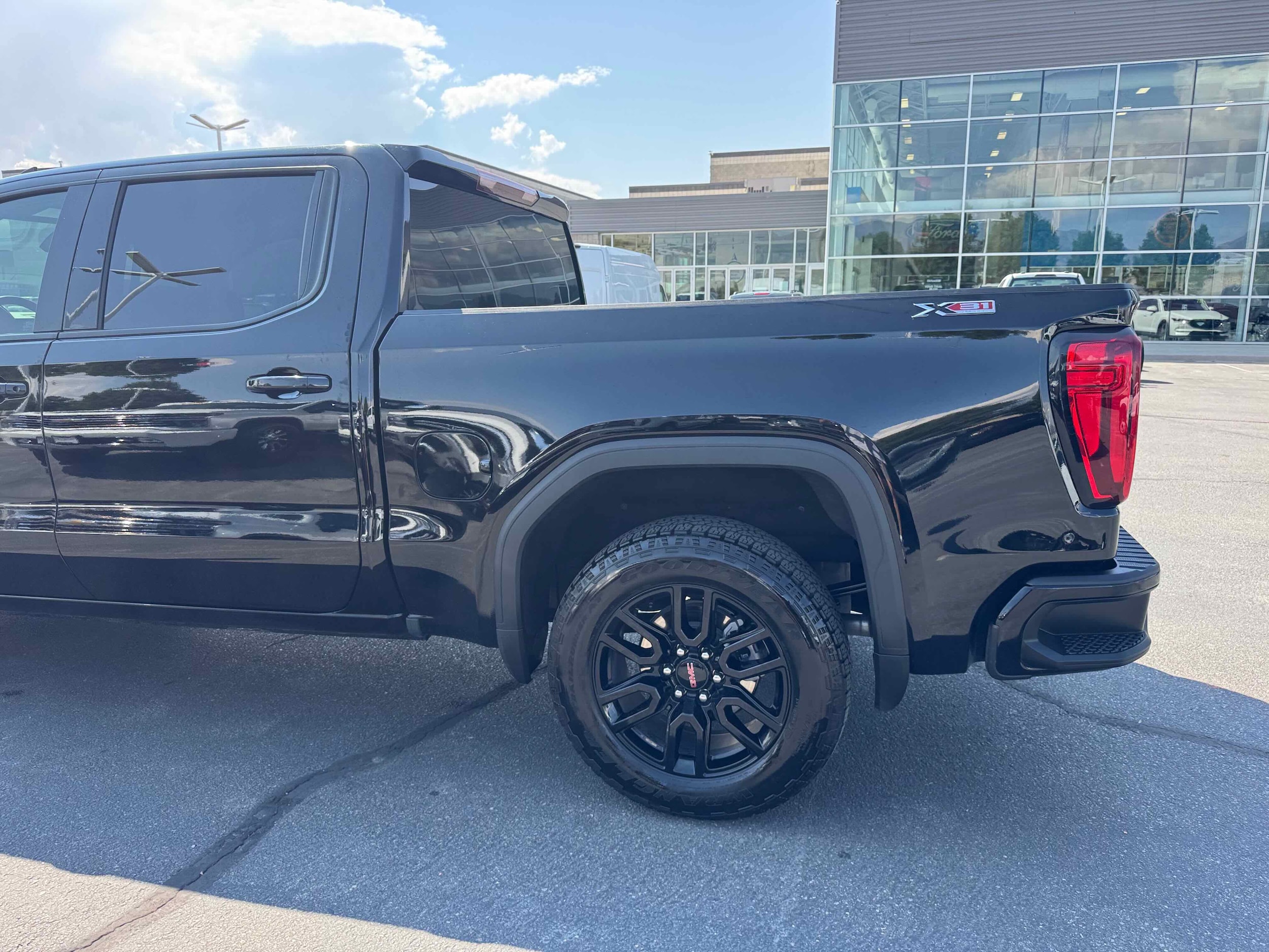 2024 Gmc Sierra 1500 Elevation photo 4