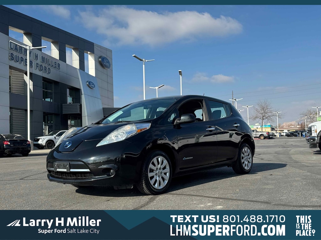 Used 2015 Nissan LEAF S Hatchback