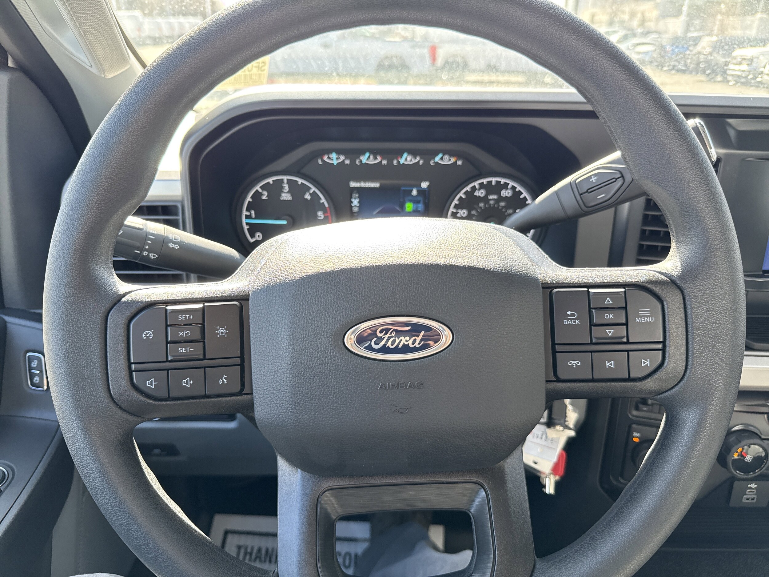2025 Ford F-350 Super Duty Chassis Cab XL - Photo 16