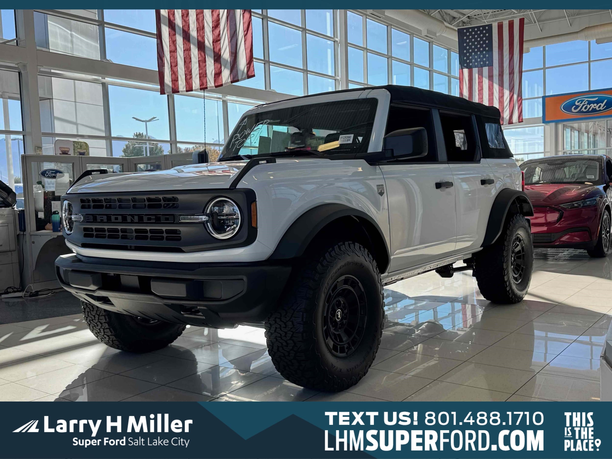 2025 Ford Bronco 4-Door Big Bend's photo